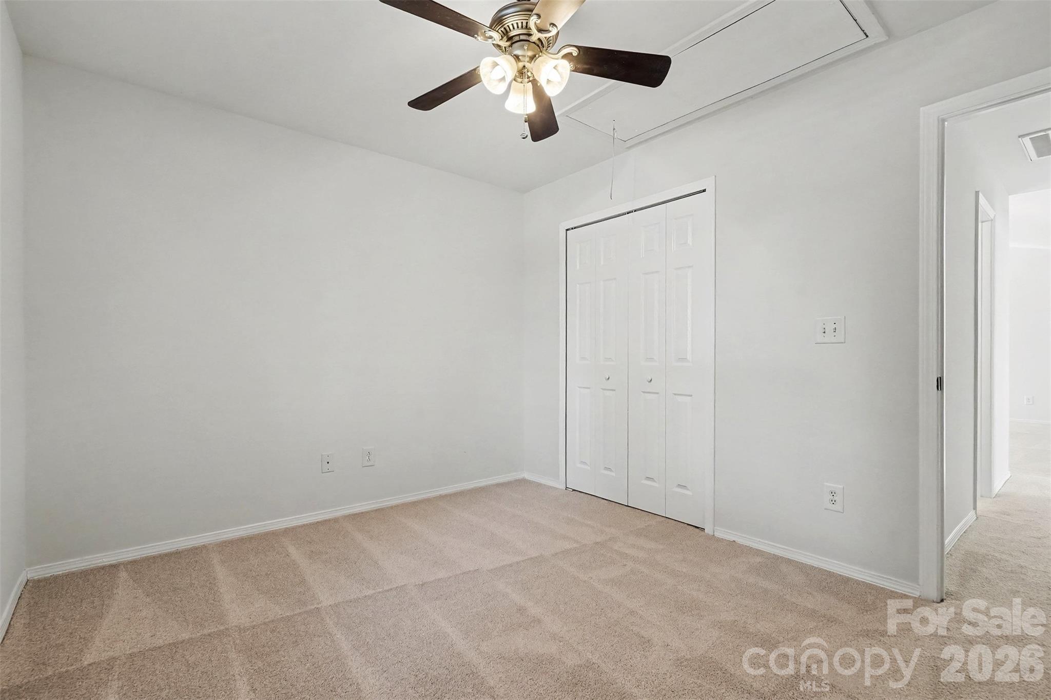 Single Family Residence at 2122 Buckleigh Drive, Charlotte, photo 22 of 32