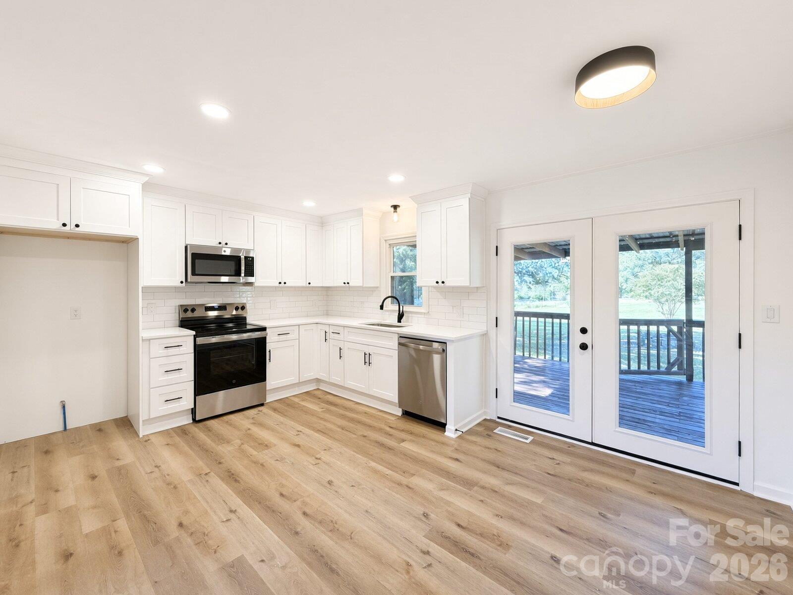 Single Family Residence at 3889 Grange Road, Maiden, photo 10 of 40