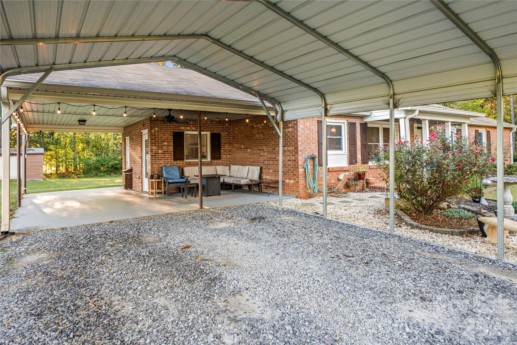 Single Family Residence at 1875 Davis Circle, Clover, photo 5 of 31