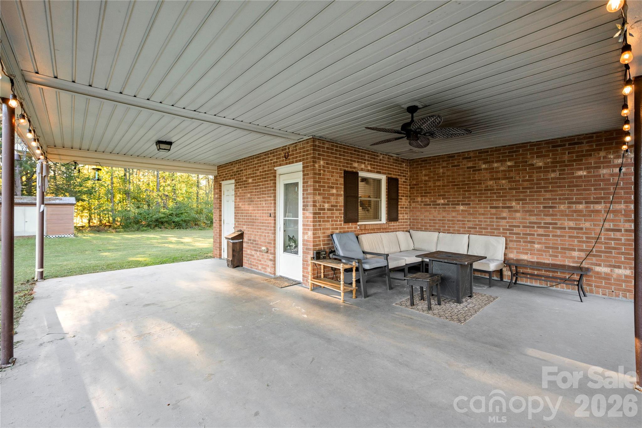 Single Family Residence at 1875 Davis Circle, Clover, photo 6 of 31