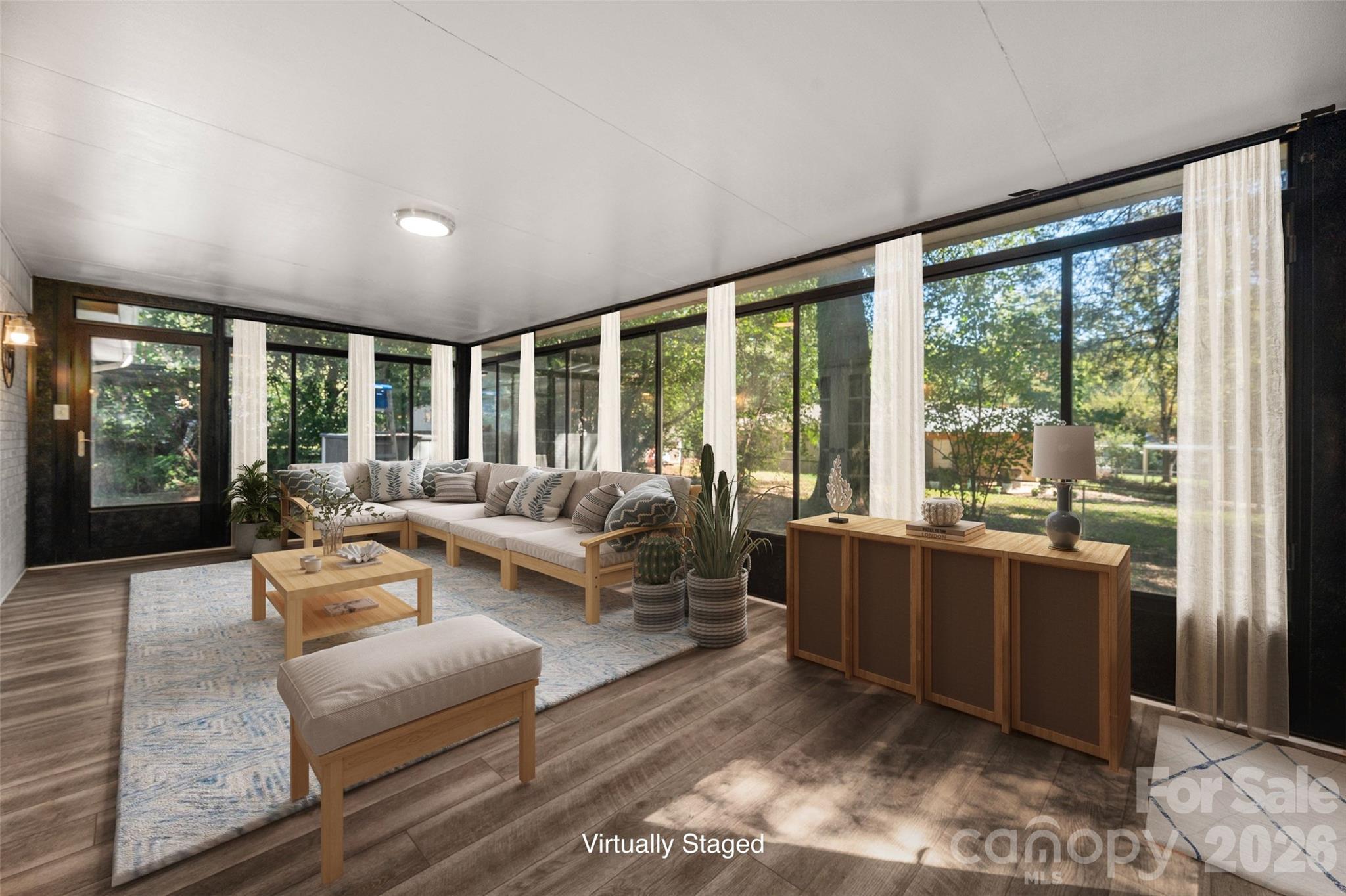 Perfect spot for relaxing or entertaining - 4238 Dowling Drive, Charlotte