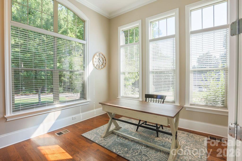 Single Family Residence at 7996 Malibu Pointe Lane, Denver, photo 6 of 42