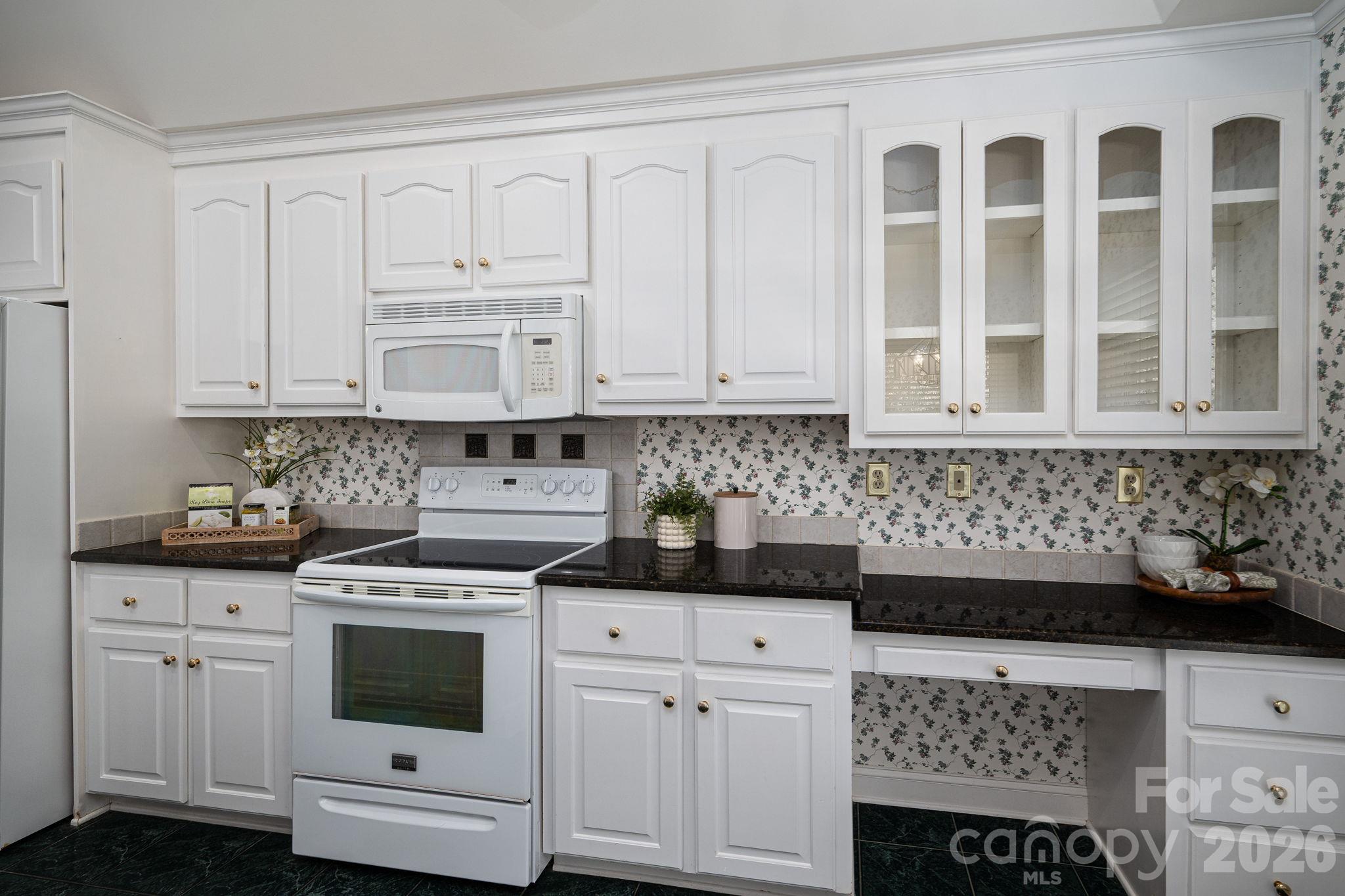 Single Family Residence at 3657 Bryantcole Way, Gastonia, photo 10 of 33