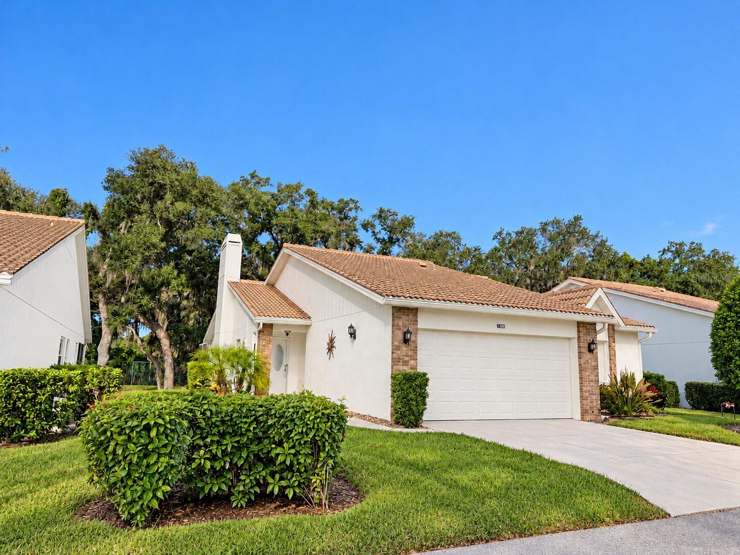 5808 GARDEN LAKES FERN