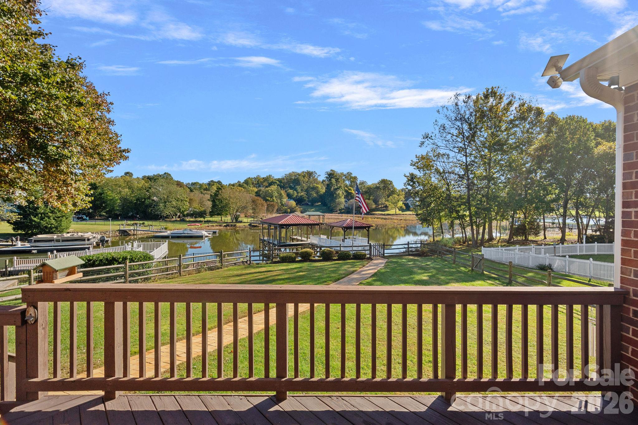 Single Family Residence at 220 Chandeleur Drive, Mooresville, photo 22 of 35