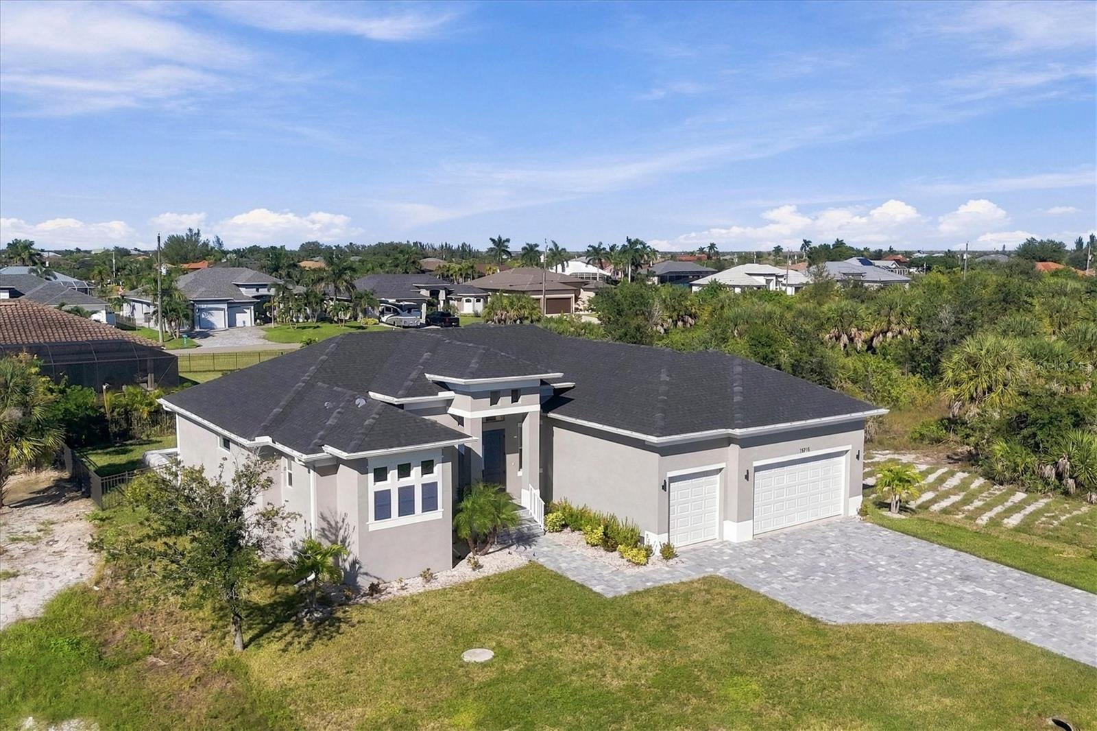 Single Family Residence at 15715 VISCOUNT CIR, PORT CHARLOTTE, photo 4 of 41
