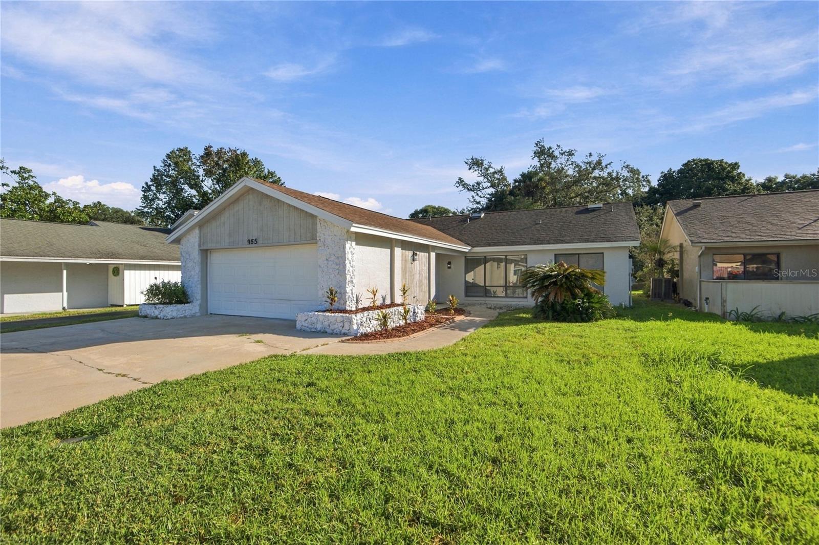 Single Family Residence at 955 WEDGEWOOD DR, WINTER SPRINGS, photo 2 of 24