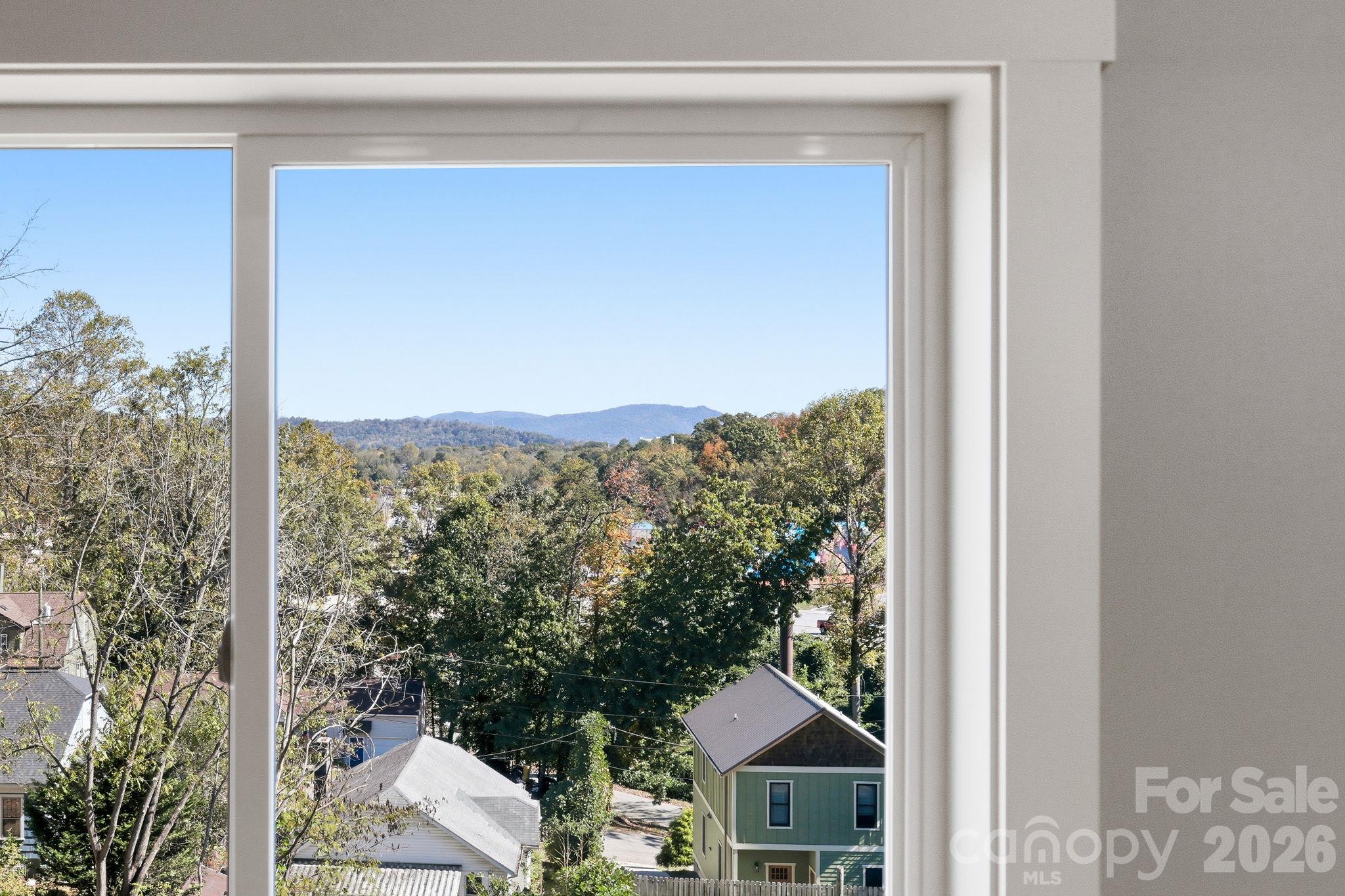 Wake up to the sunrise every morning - 20 Laurel Loop, Asheville