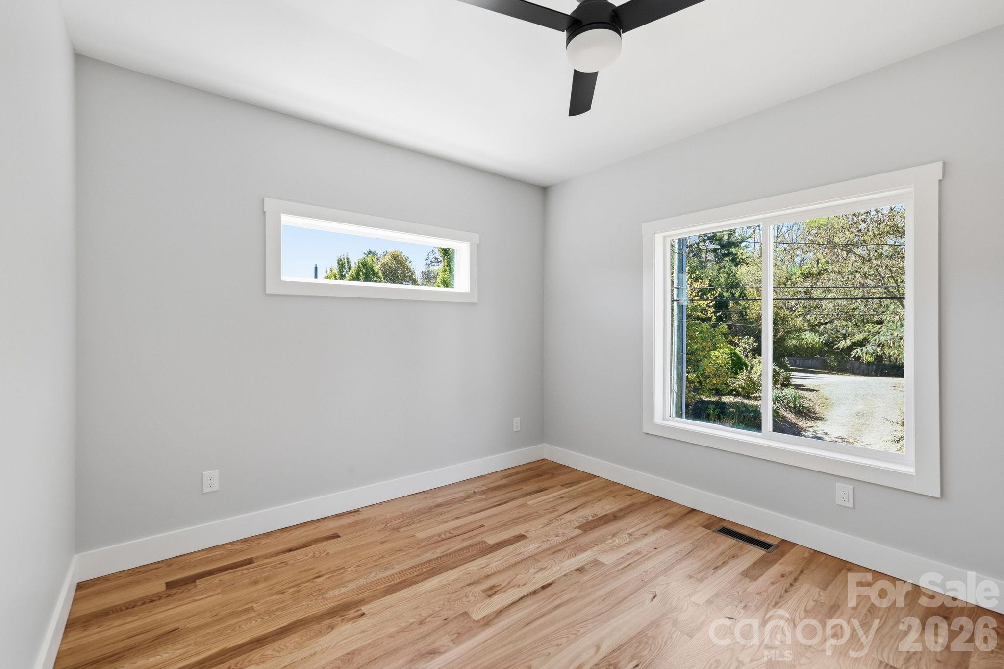 Second bedroom on the upper level - 20 Laurel Loop, Asheville