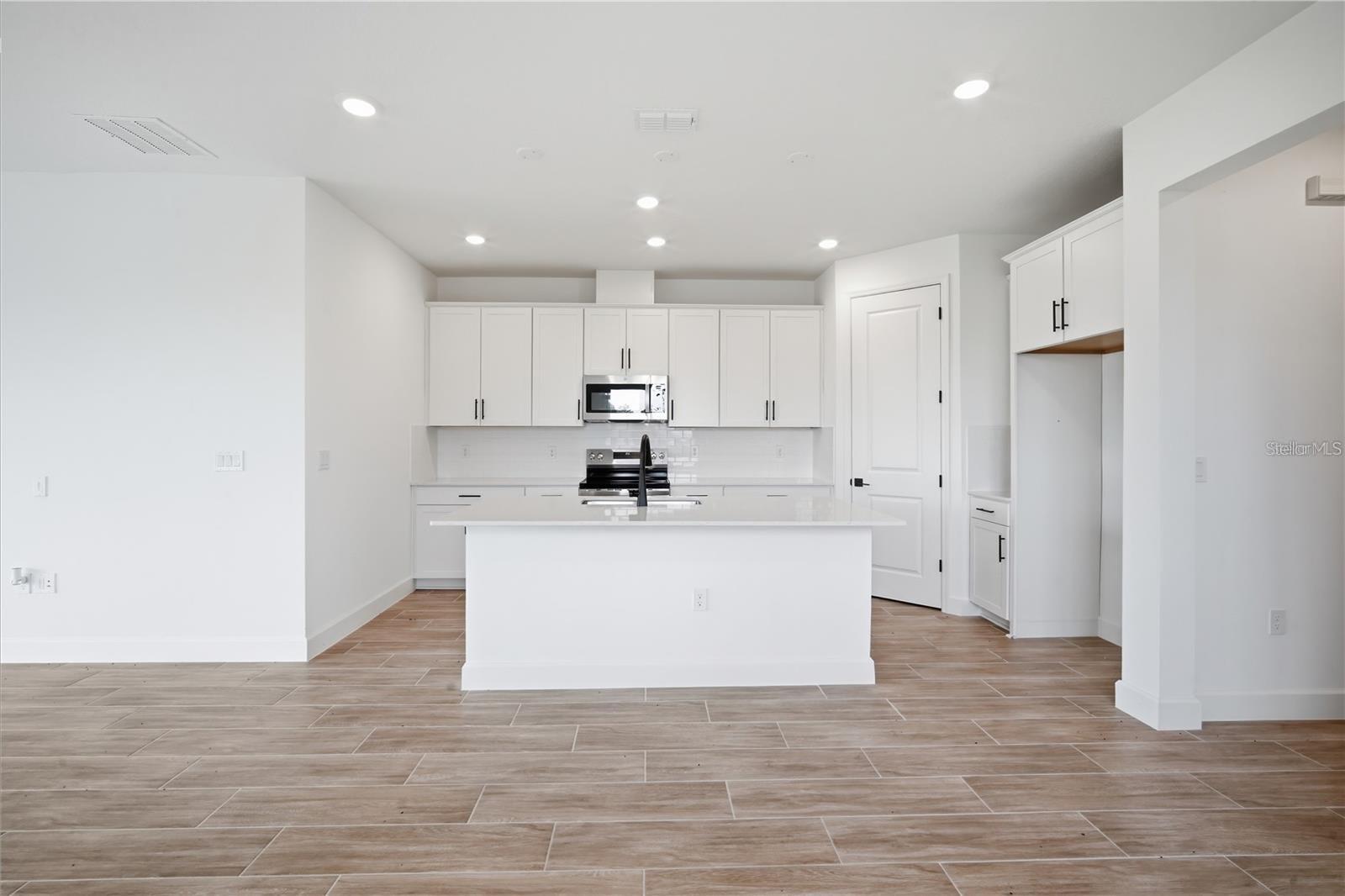 Single Family Residence at 9005 PLAYERS, WEEKI WACHEE, photo 19 of 36