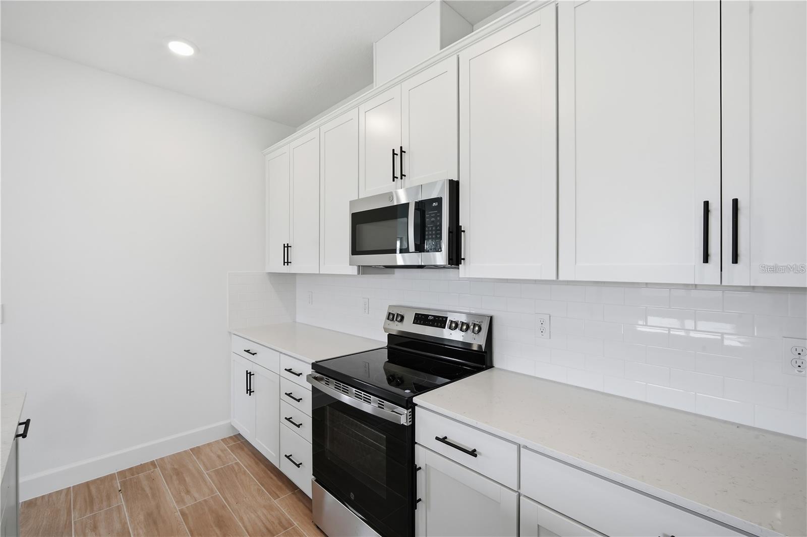 Single Family Residence at 9005 PLAYERS, WEEKI WACHEE, photo 21 of 36