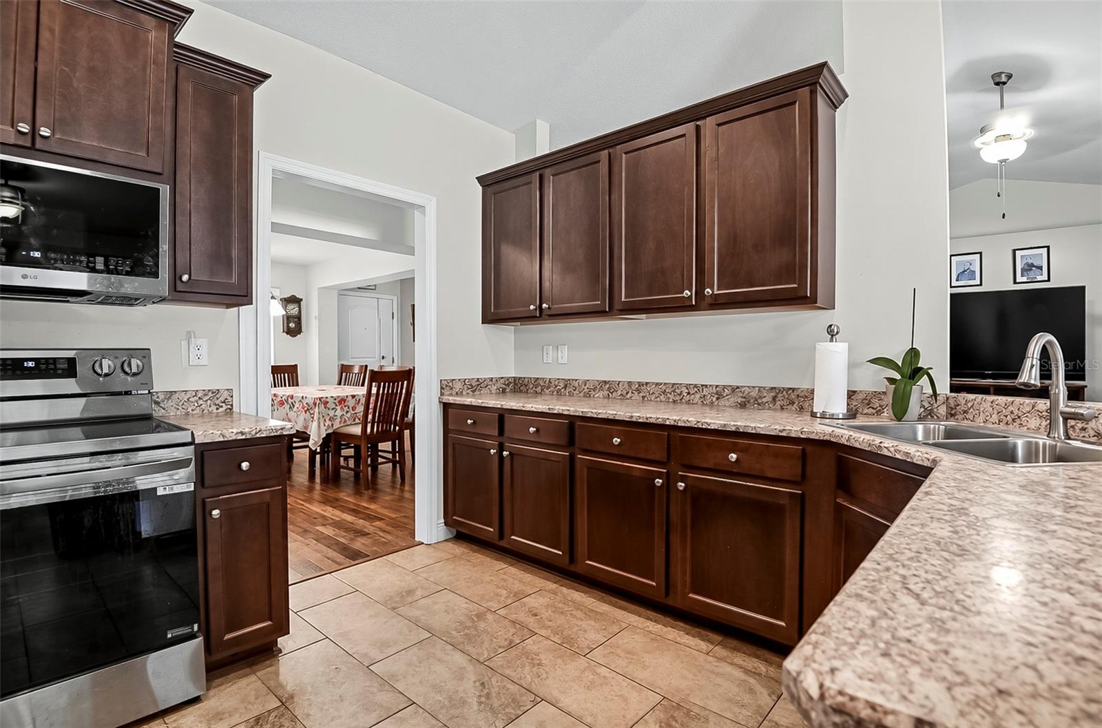 Single Family Residence at 761 PERIWINKLE DR, SEBASTIAN, photo 11 of 20