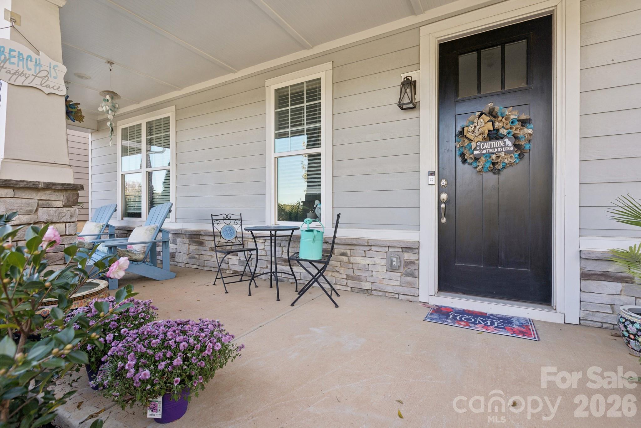 Single Family Residence at 527 E Huntersville Concord Road E, Huntersville, photo 6 of 41