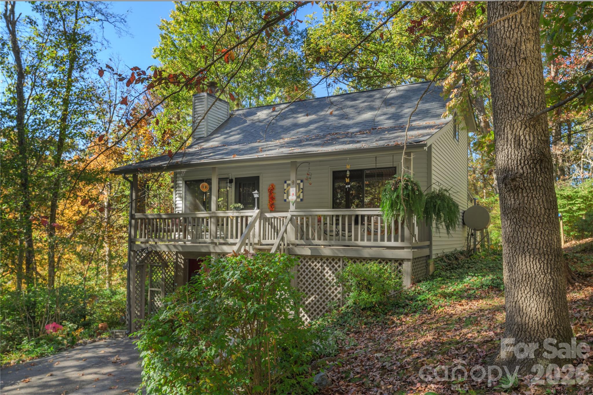 Single Family Residence at 11 Grant Place, Clyde, photo 2 of 47