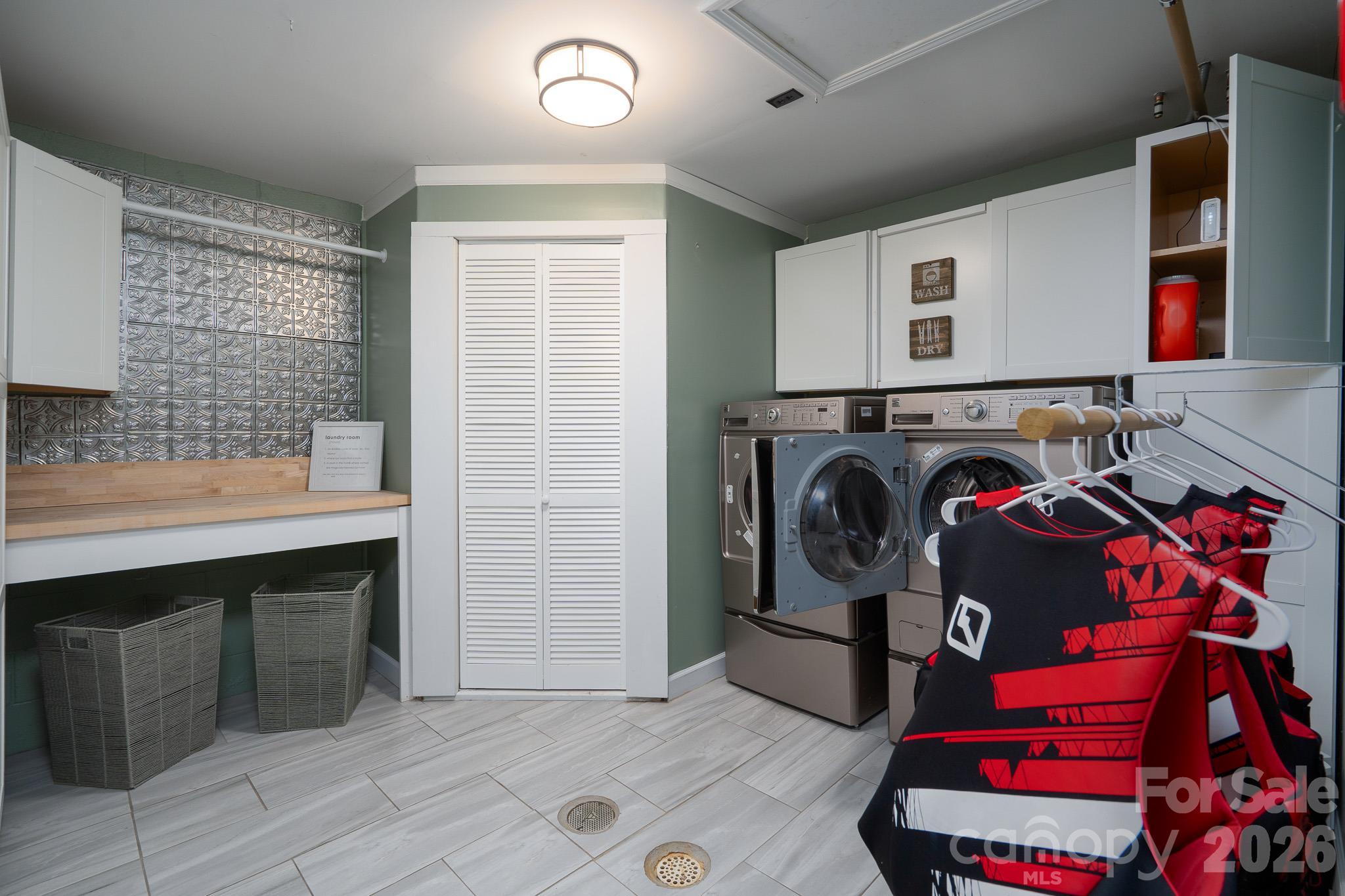 Laundry Room in basement - 9598 Riviera Drive, Sherrills Ford