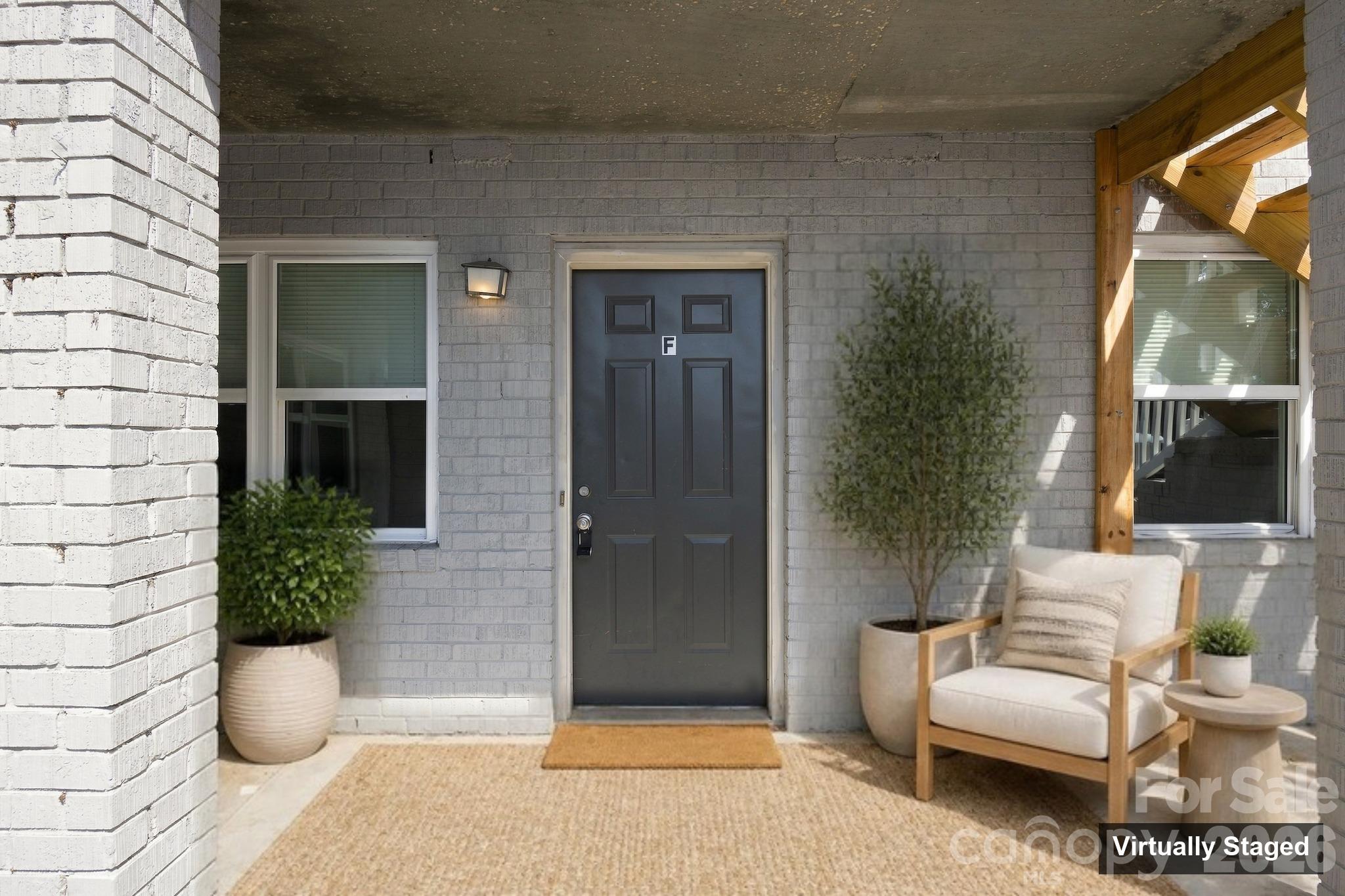 Apartment at 1731 W Avalon Circle, Charleston, photo 3 of 22