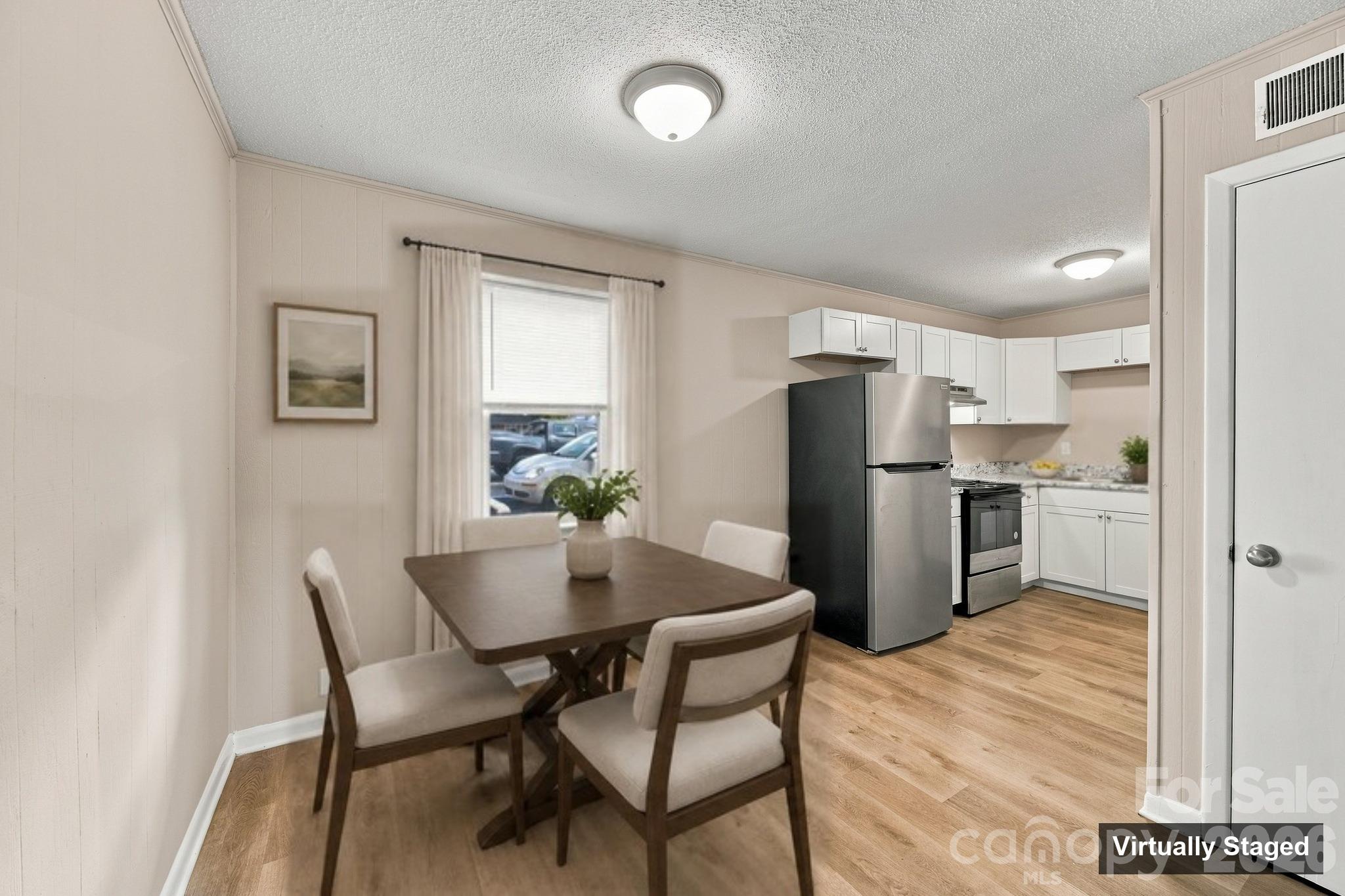 Apartment at 1731 W Avalon Circle, Charleston, photo 5 of 22