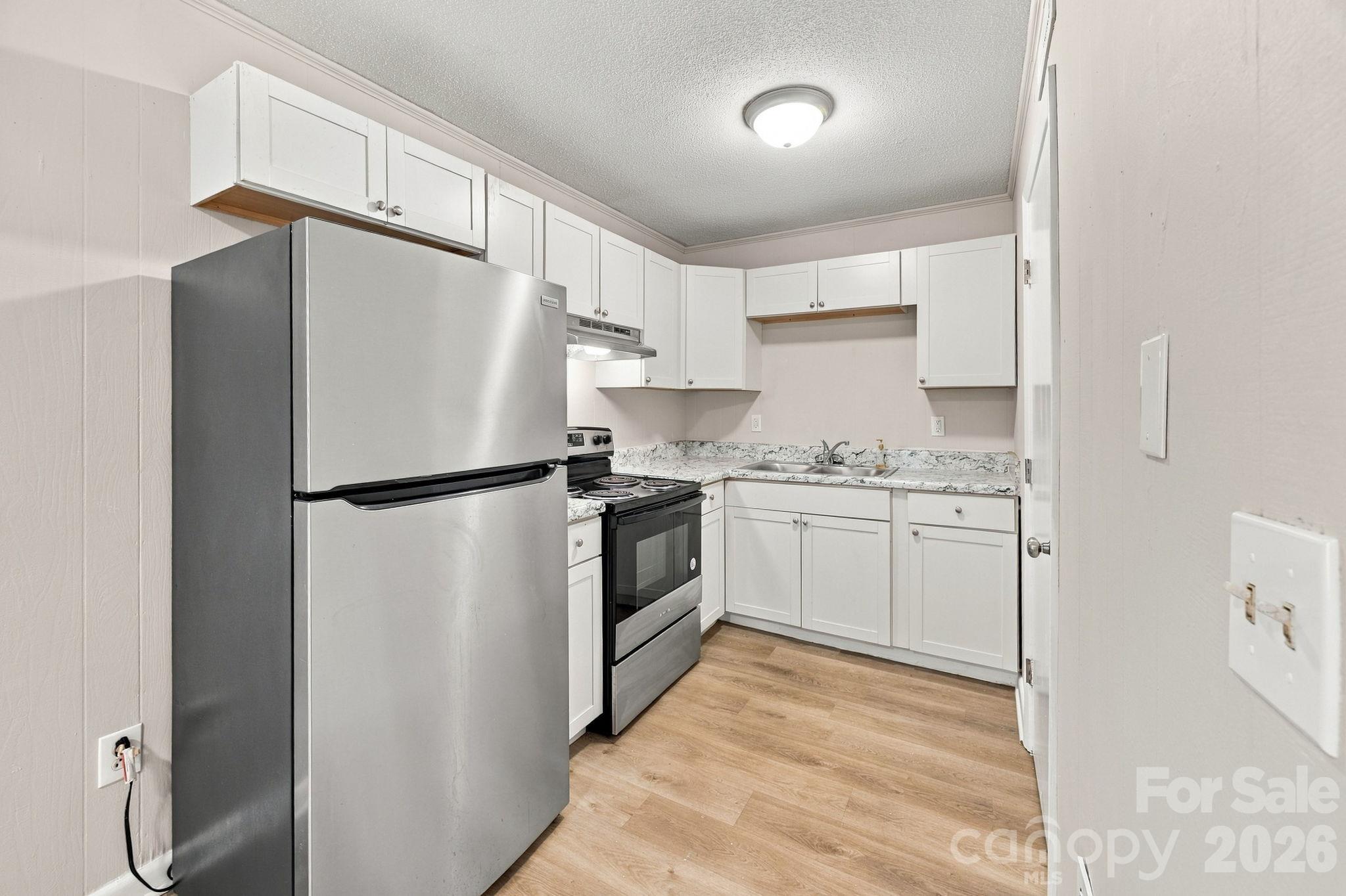 Apartment at 1731 W Avalon Circle, Charleston, photo 11 of 22