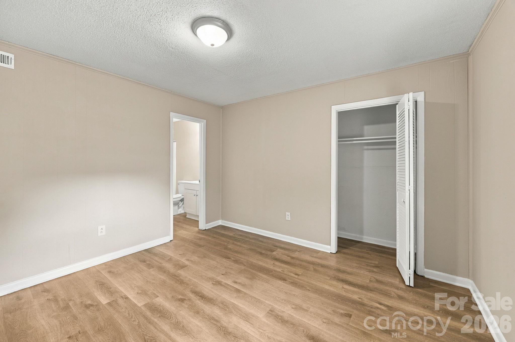 Apartment at 1731 W Avalon Circle, Charleston, photo 13 of 22