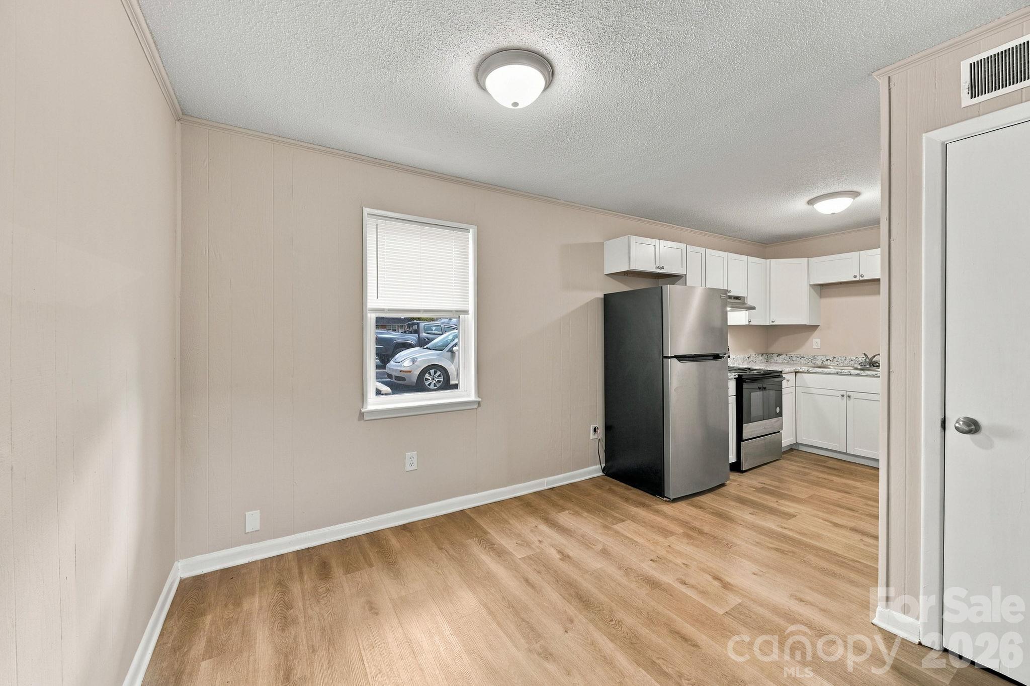 Apartment at 1731 W Avalon Circle, Charleston, photo 14 of 22