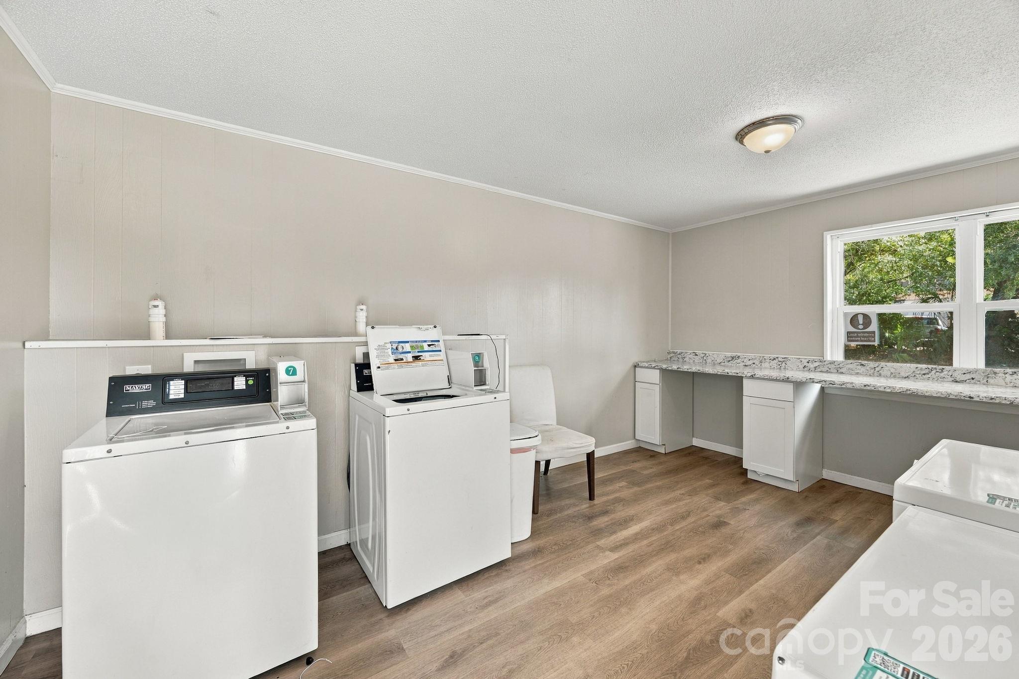 Apartment at 1731 W Avalon Circle, Charleston, photo 15 of 22