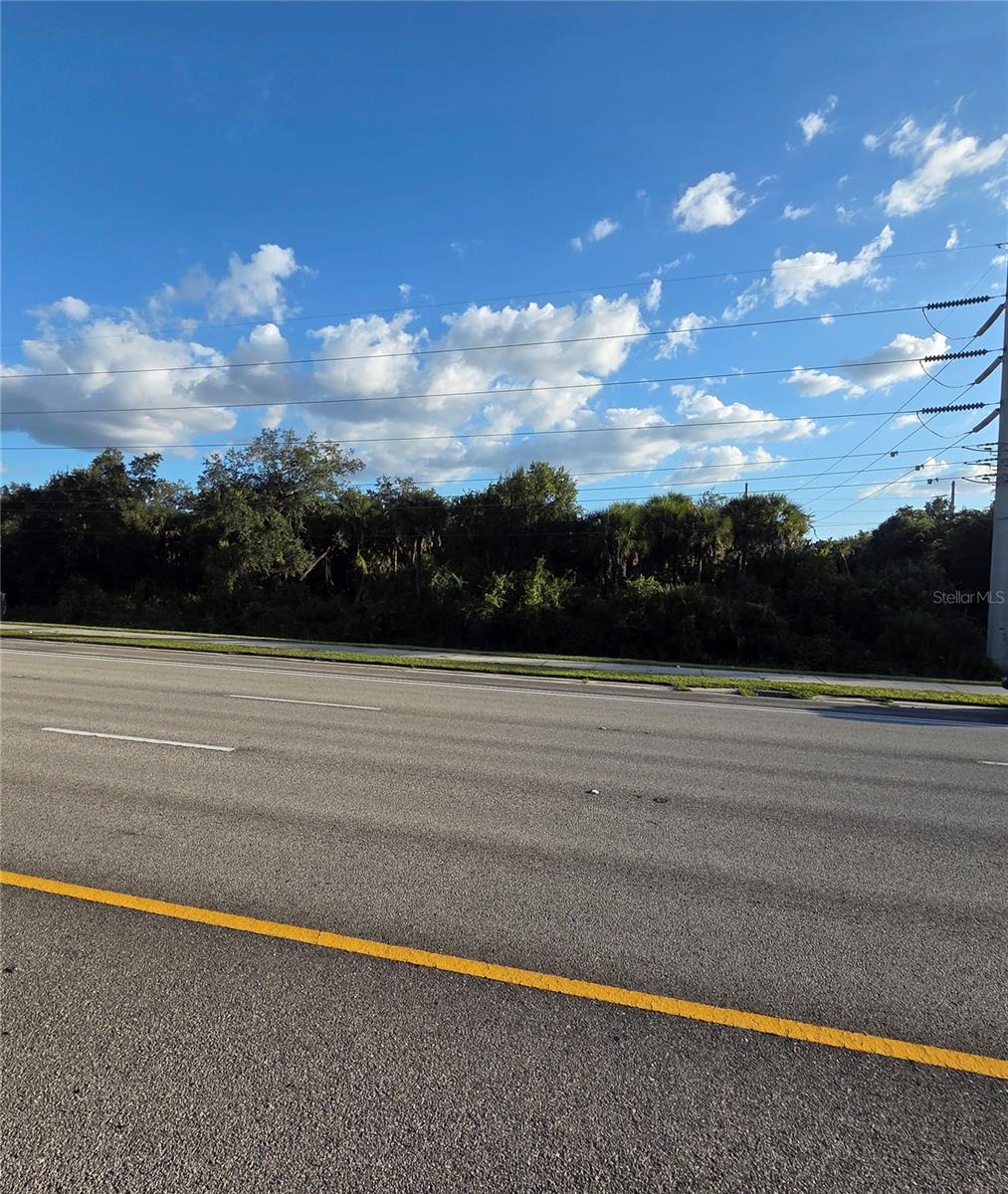 709 S TAMIAMI TRAIL TRL