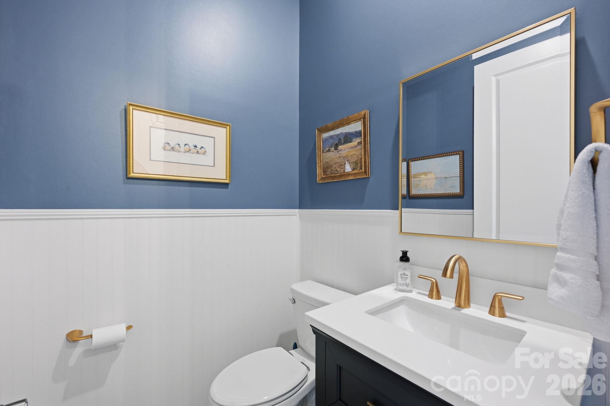 Remodeled powder room adds sophistication - 4025 Pollock View, Mount Holly