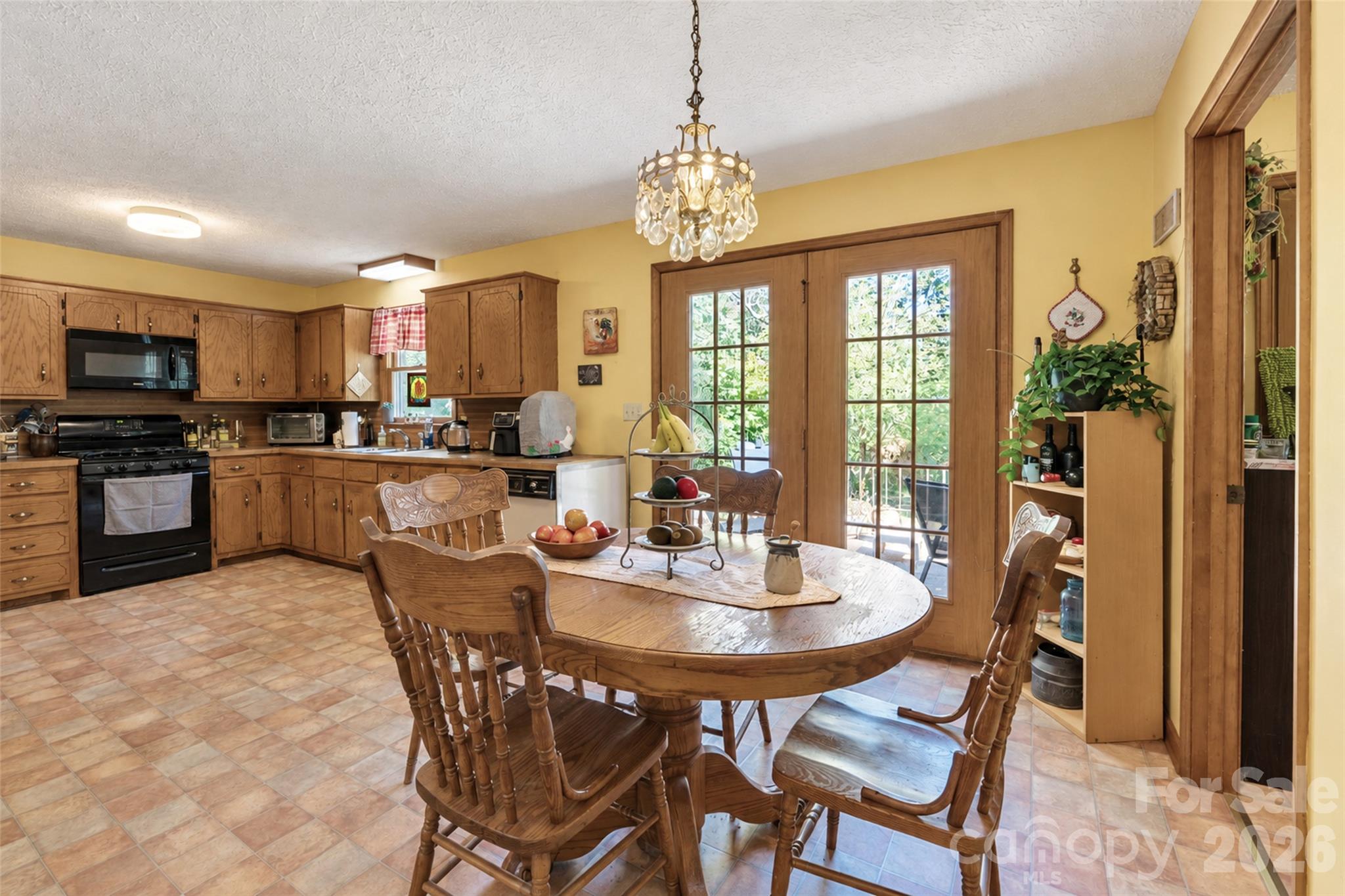 Single Family Residence at 206 Bleynat Street, Valdese, photo 14 of 25