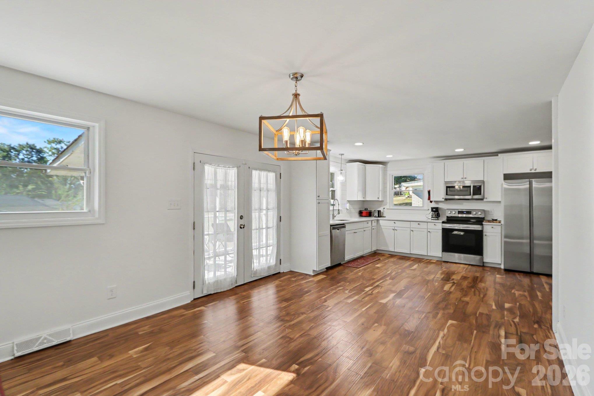 Single Family Residence at 41 Fleetwood Drive SW, Concord, photo 6 of 23