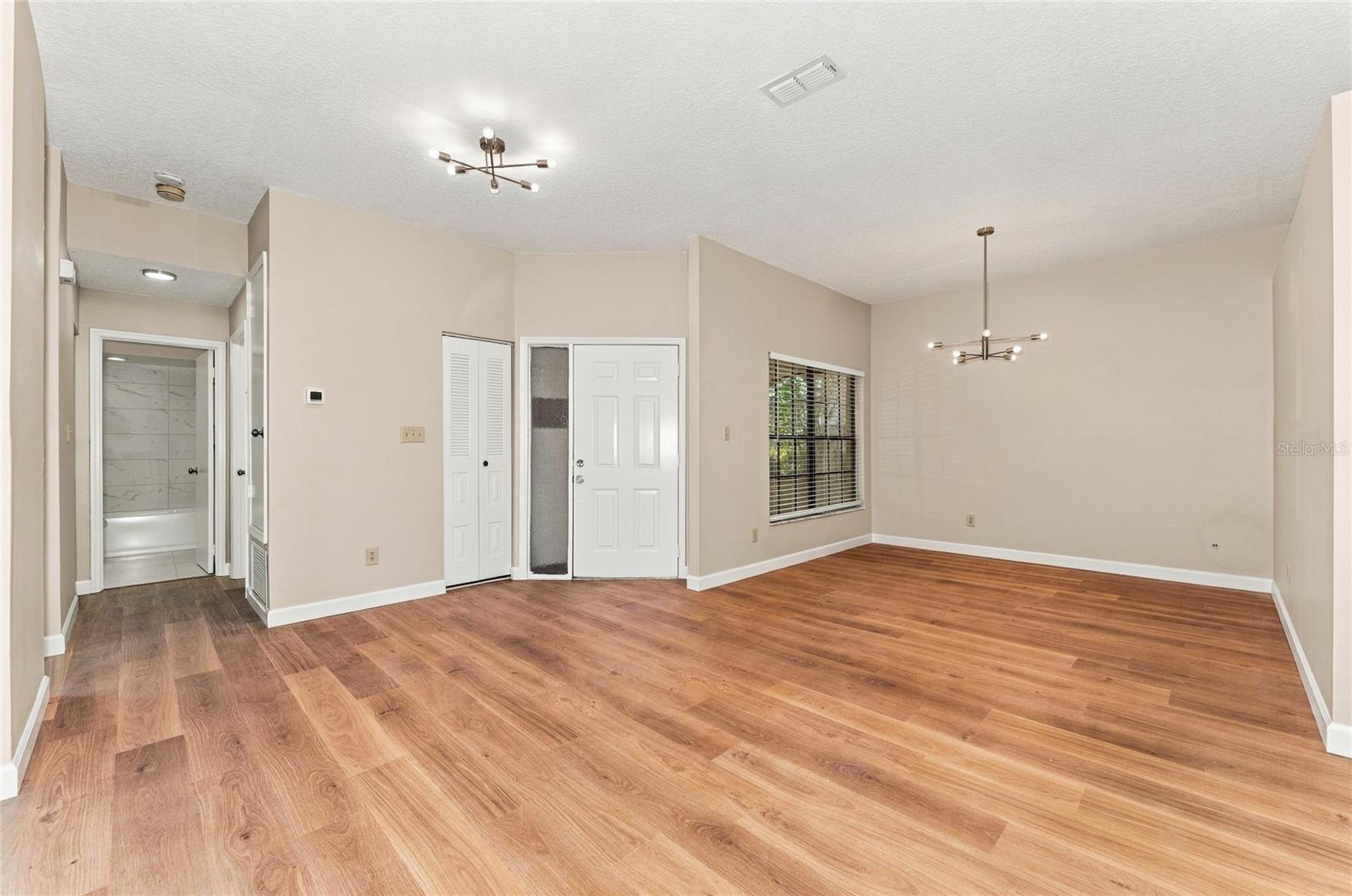 Single Family Residence at 5765 PARKVIEW POINT DR, ORLANDO, photo 9 of 47