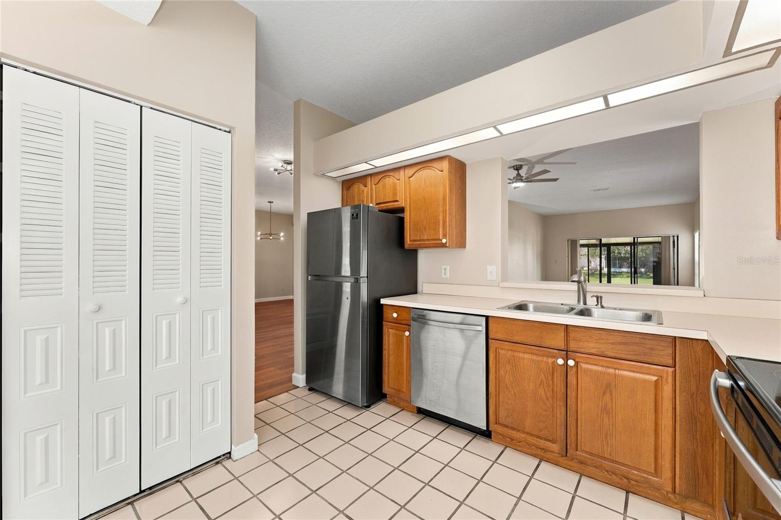 Single Family Residence at 5765 PARKVIEW POINT DR, ORLANDO, photo 32 of 47