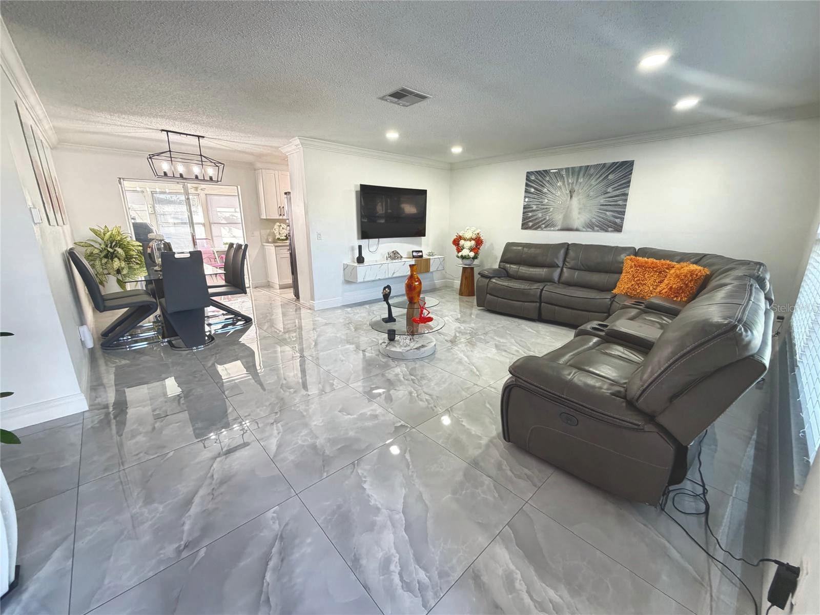Single Family Residence at HARBOR PALMS-UNIT SIX, OLDSMAR, photo 8 of 24