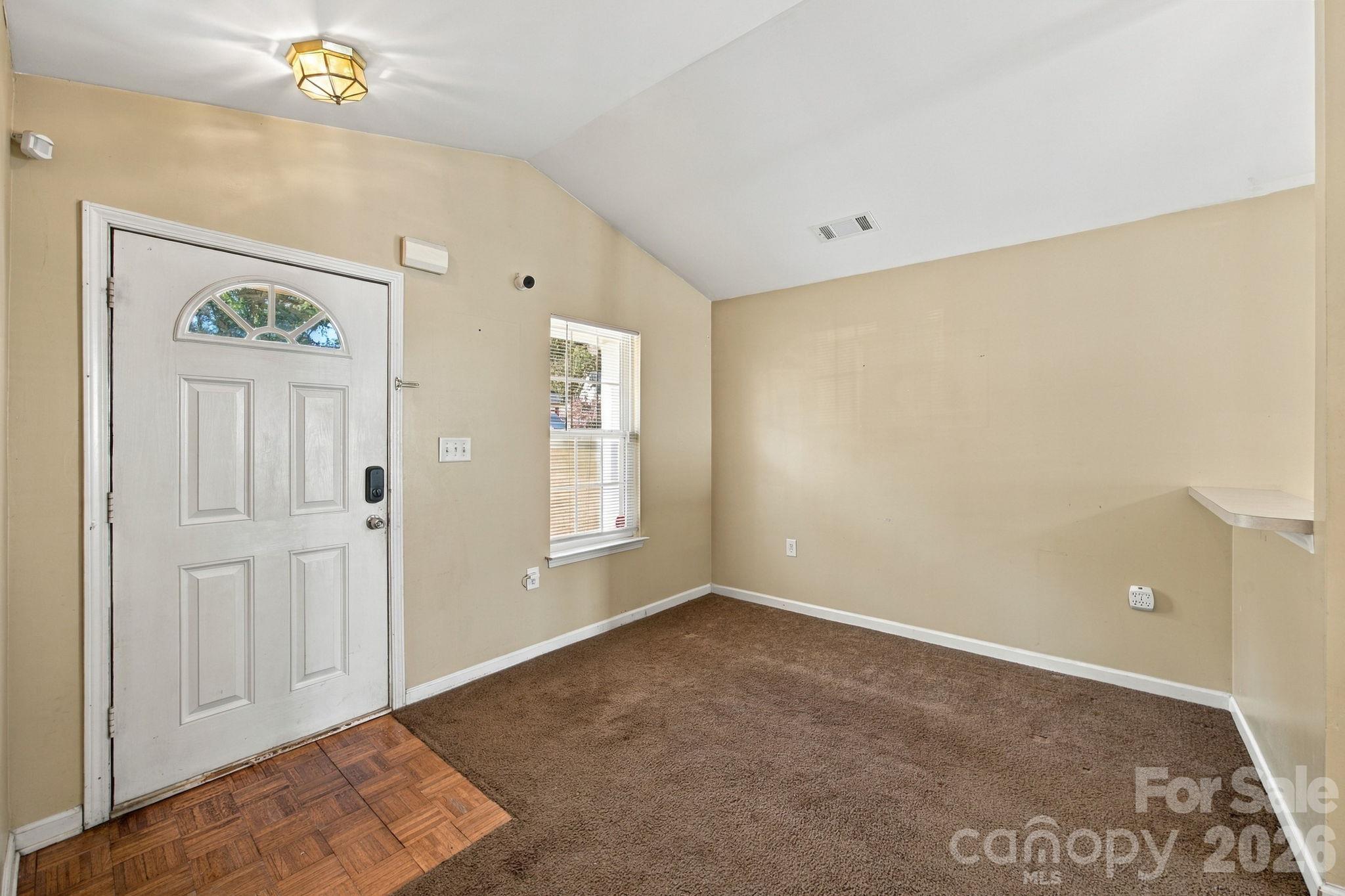Single Family Residence at 4706 Bomar Drive, Charlotte, photo 5 of 27