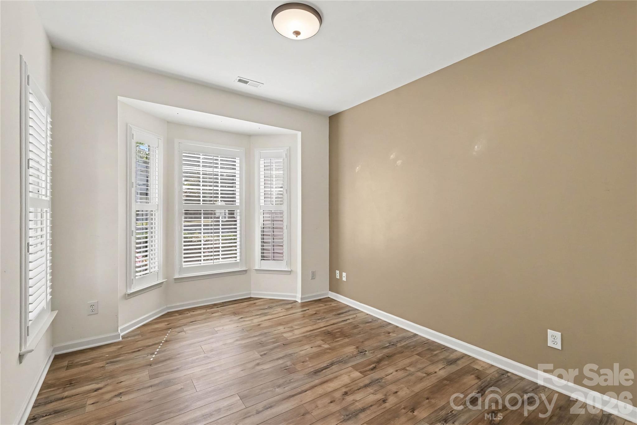 Single Family Residence at 2314 Mirage Place, Fort Mill, photo 8 of 34