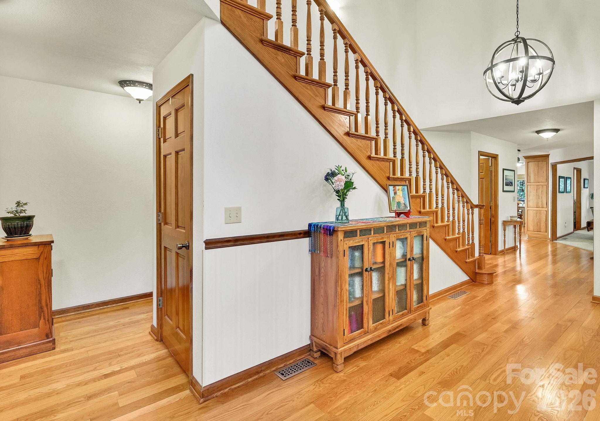 Hallway - 52 Oak Gate Drive, Hendersonville