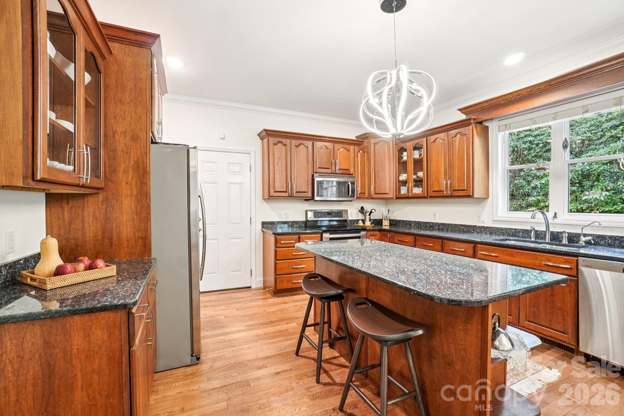Single Family Residence at 15 Madelyn Lane, Fairview, photo 13 of 48