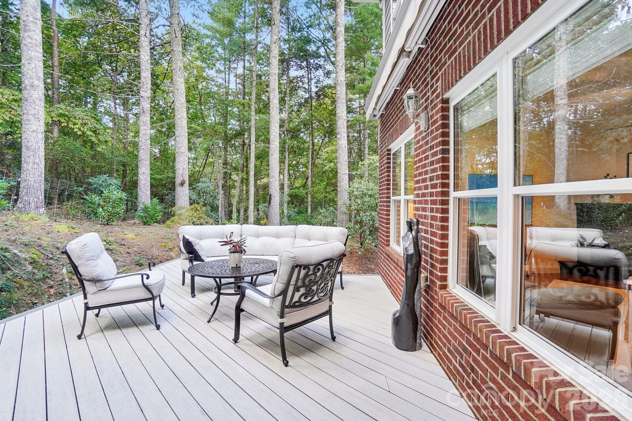 Single Family Residence at 15 Madelyn Lane, Fairview, photo 38 of 48