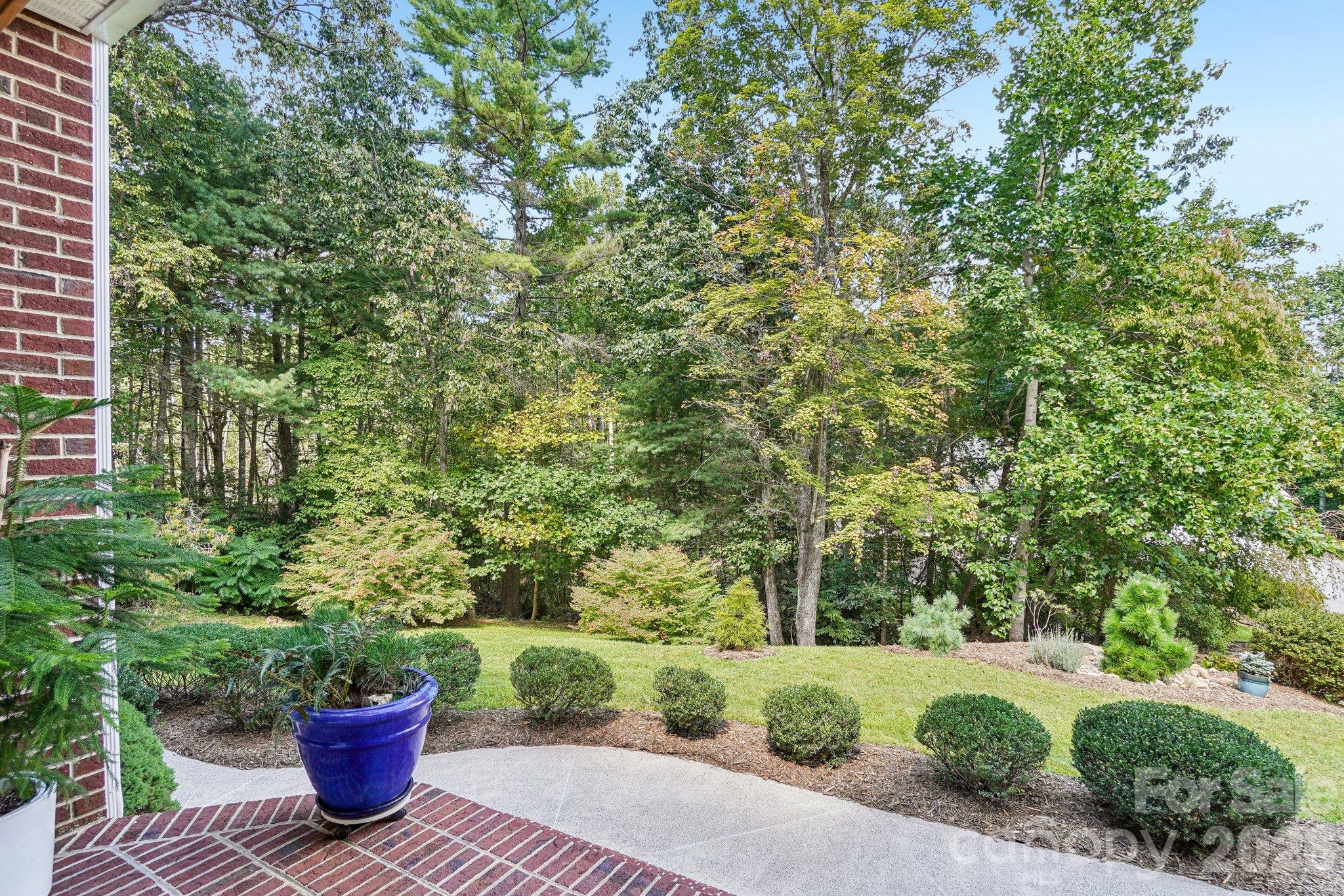 Single Family Residence at 15 Madelyn Lane, Fairview, photo 44 of 48