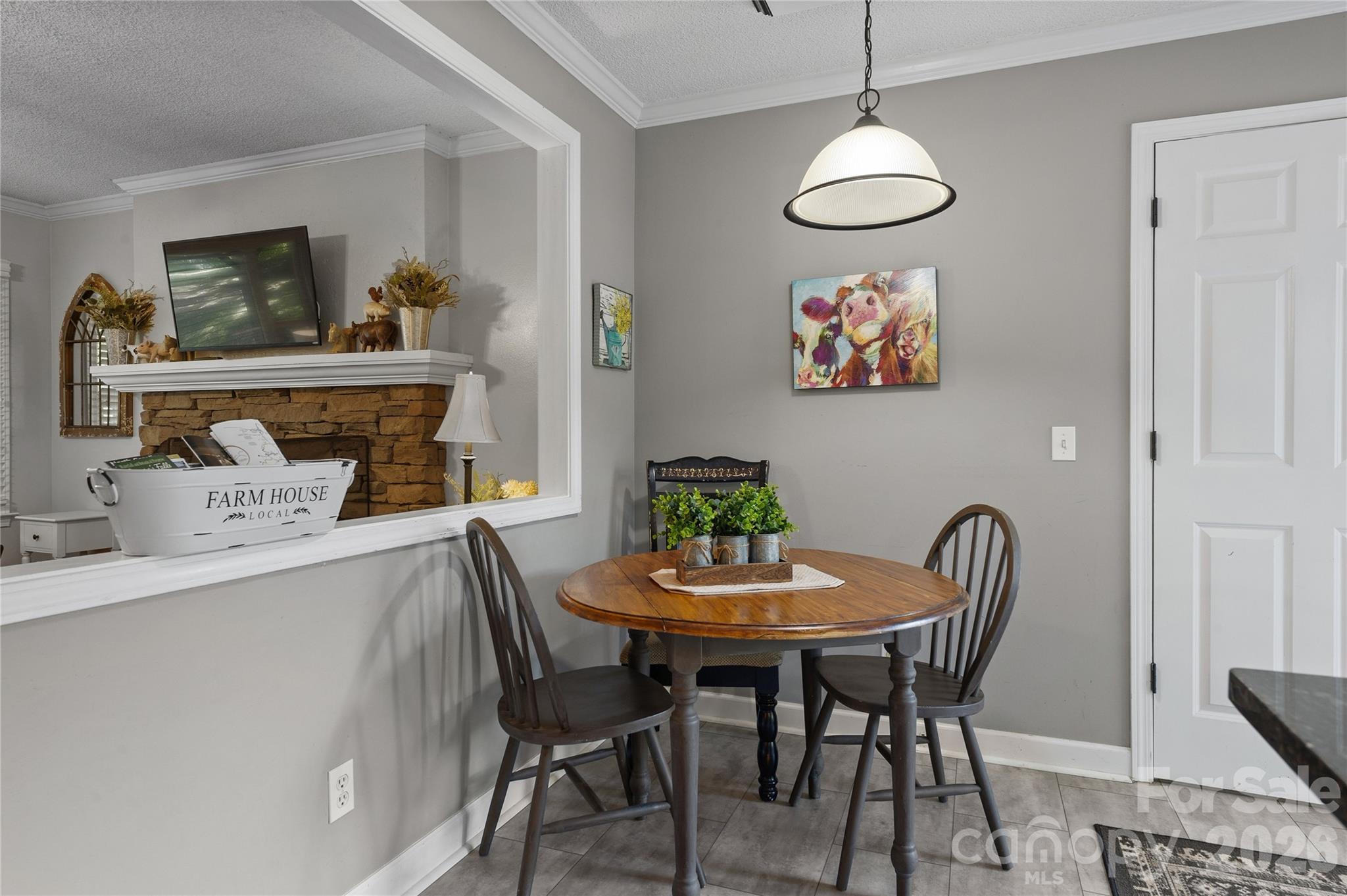 Single Family Residence at 793 Peniel Road, Columbus, photo 6 of 25