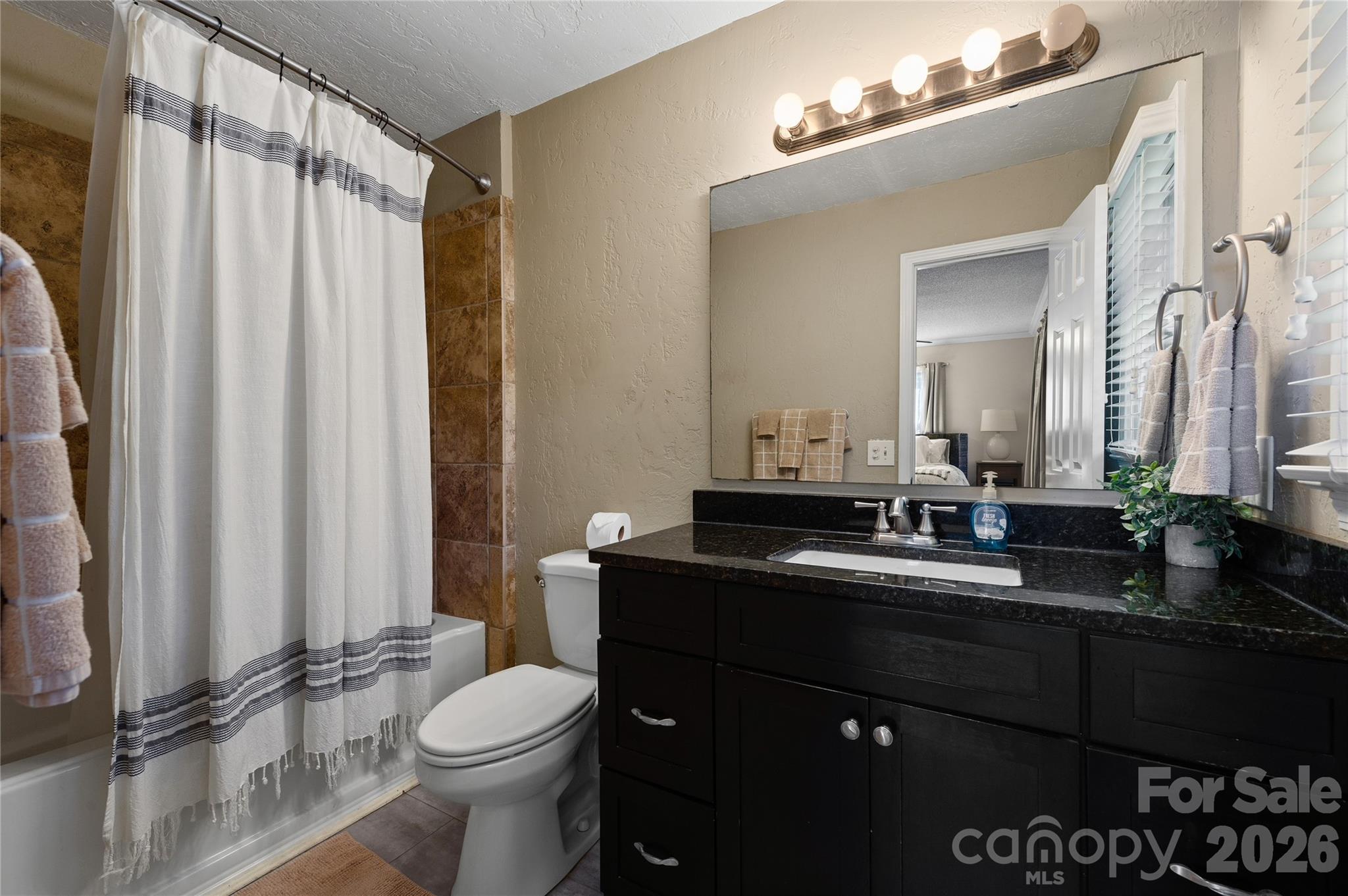 Single Family Residence at 793 Peniel Road, Columbus, photo 11 of 25