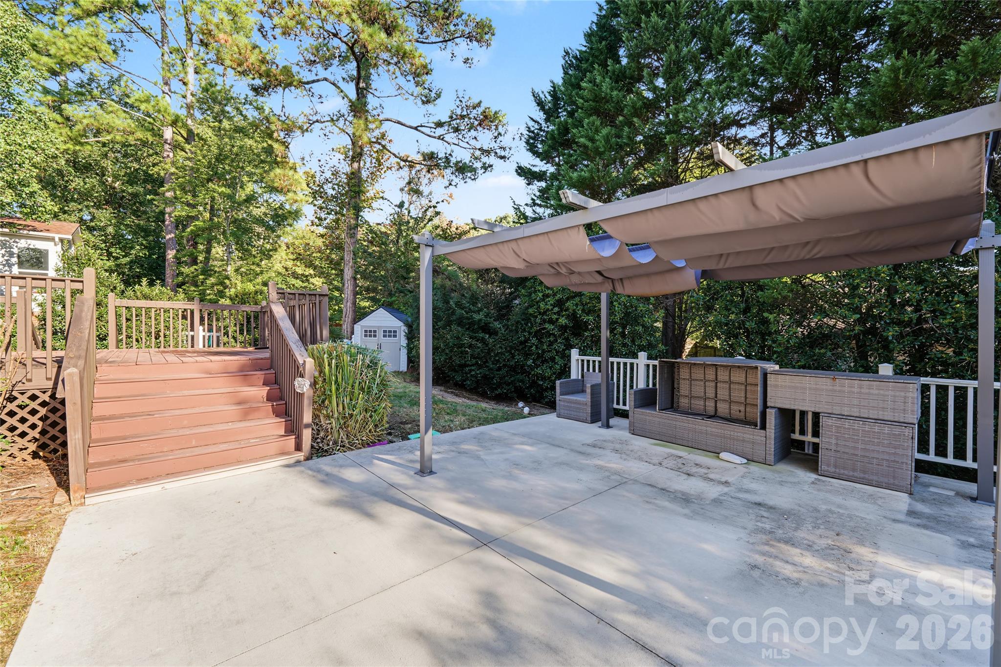 Single Family Residence at 8216 Poplar Grove Circle, Waxhaw, photo 5 of 31