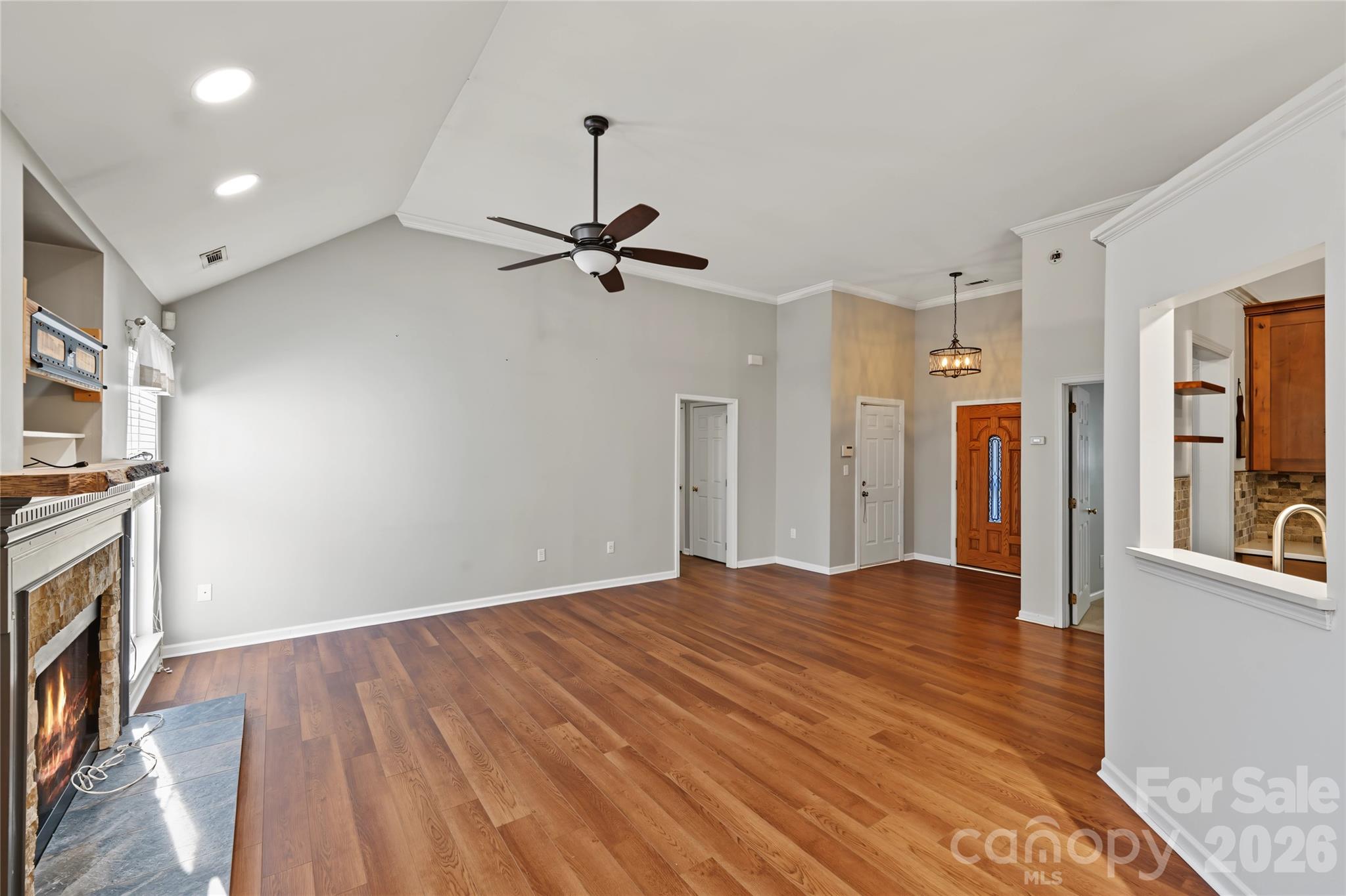 Single Family Residence at 8216 Poplar Grove Circle, Waxhaw, photo 10 of 31