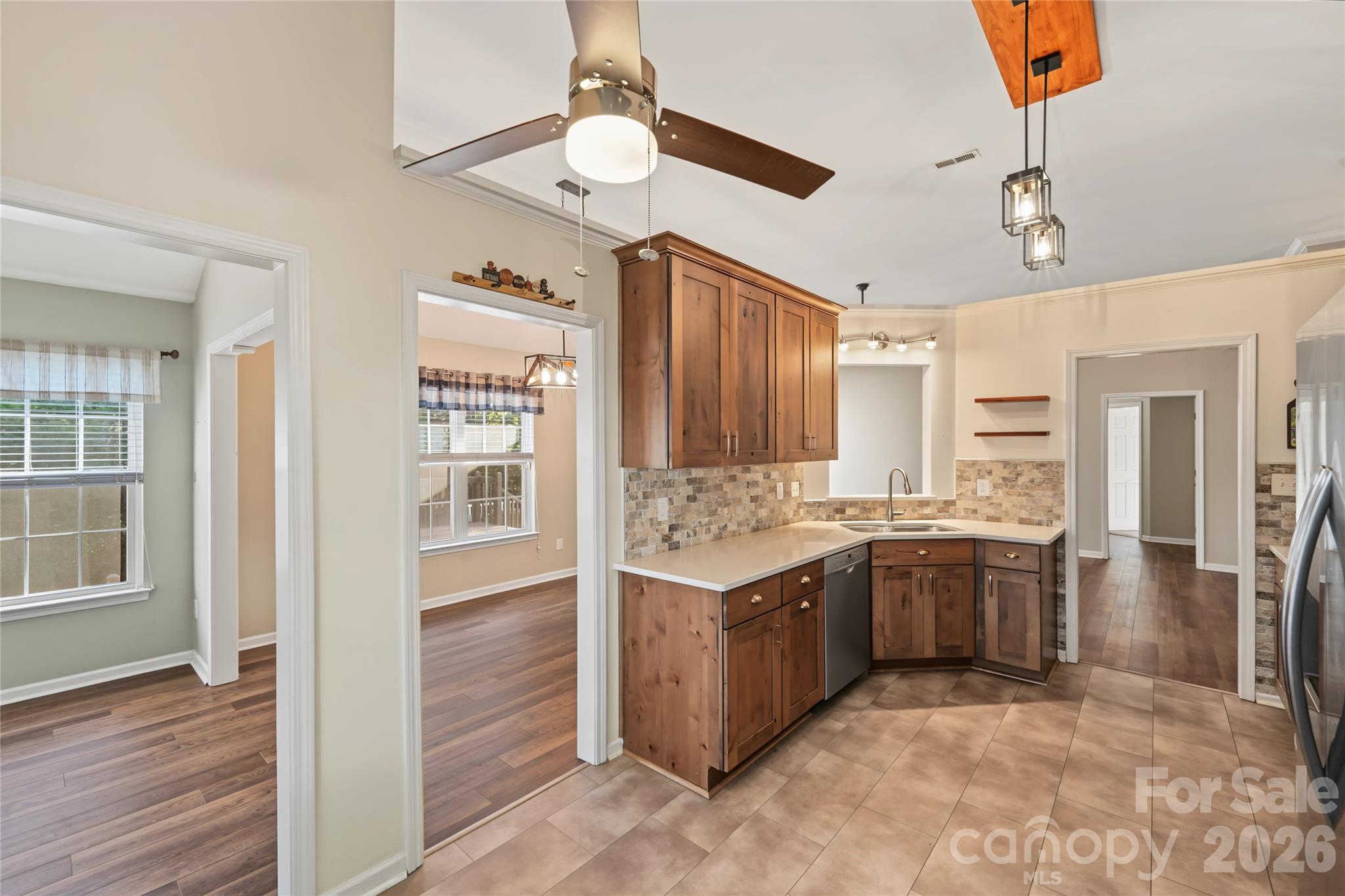 Single Family Residence at 8216 Poplar Grove Circle, Waxhaw, photo 15 of 31