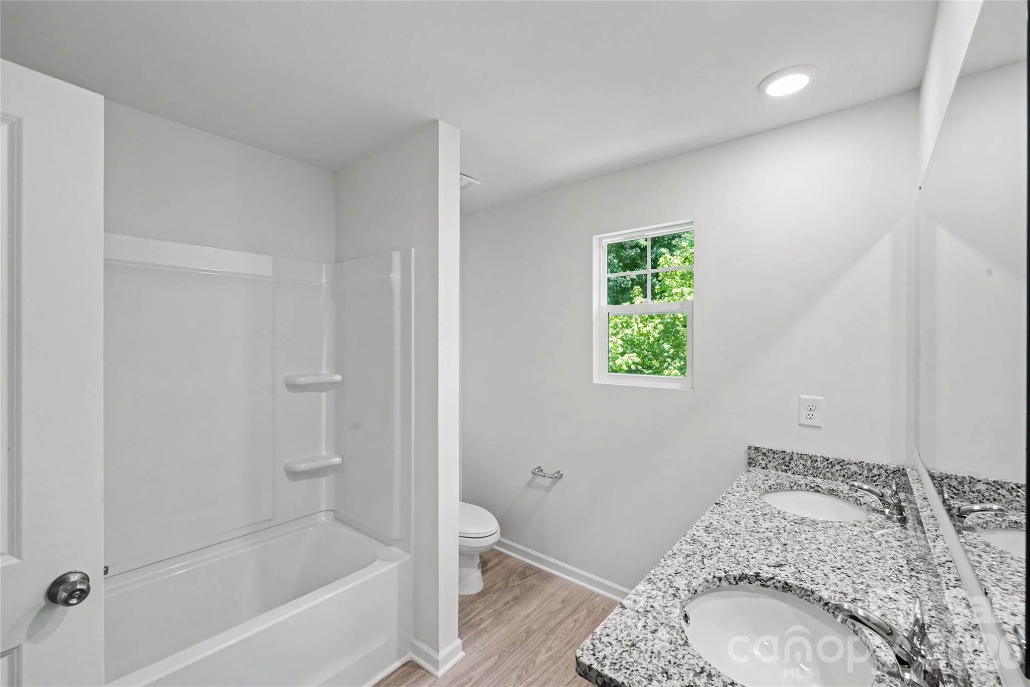 Single Family Residence at 423 Rocky Brook Road, Shelby, photo 5 of 29