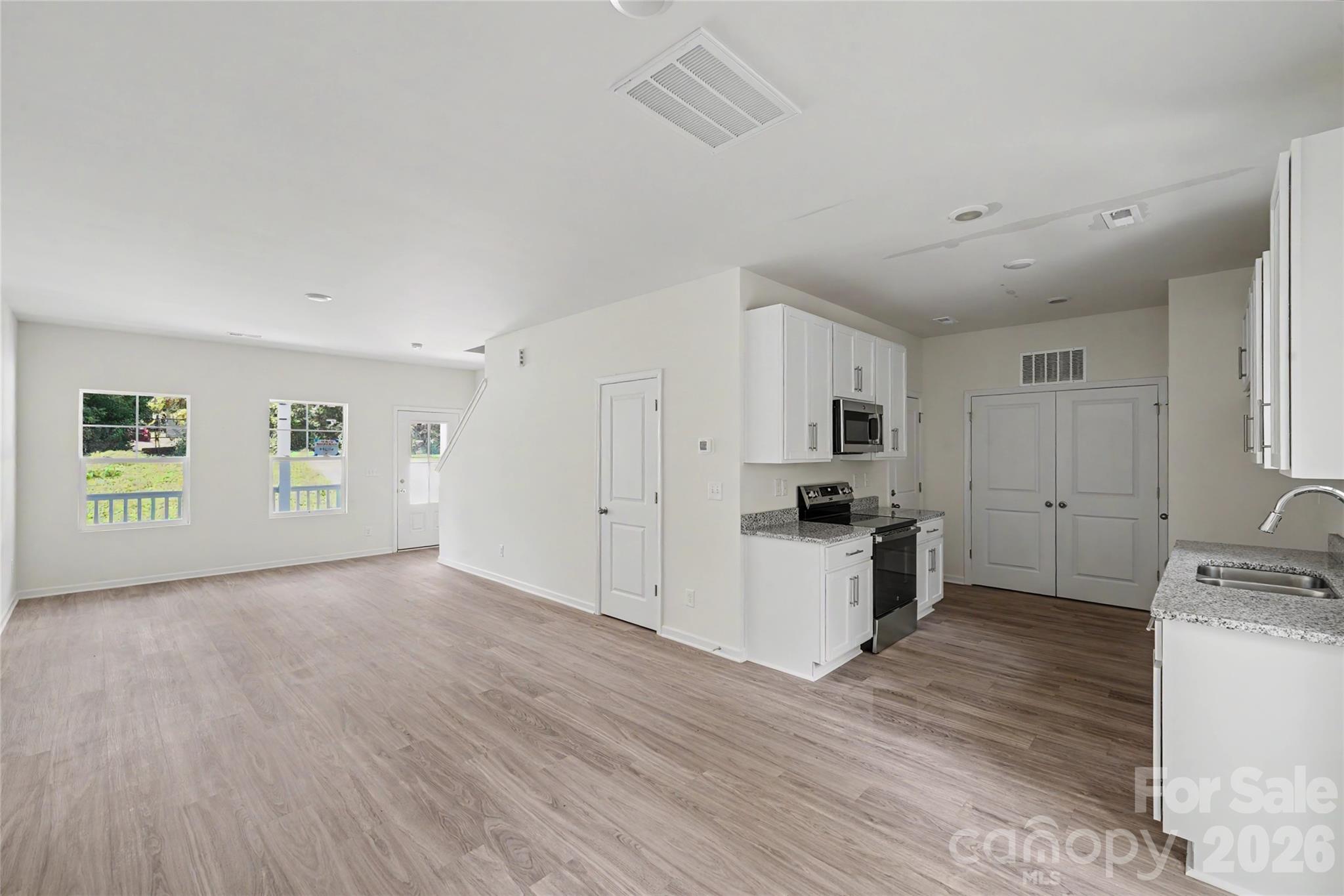 Single Family Residence at 423 Rocky Brook Road, Shelby, photo 13 of 29