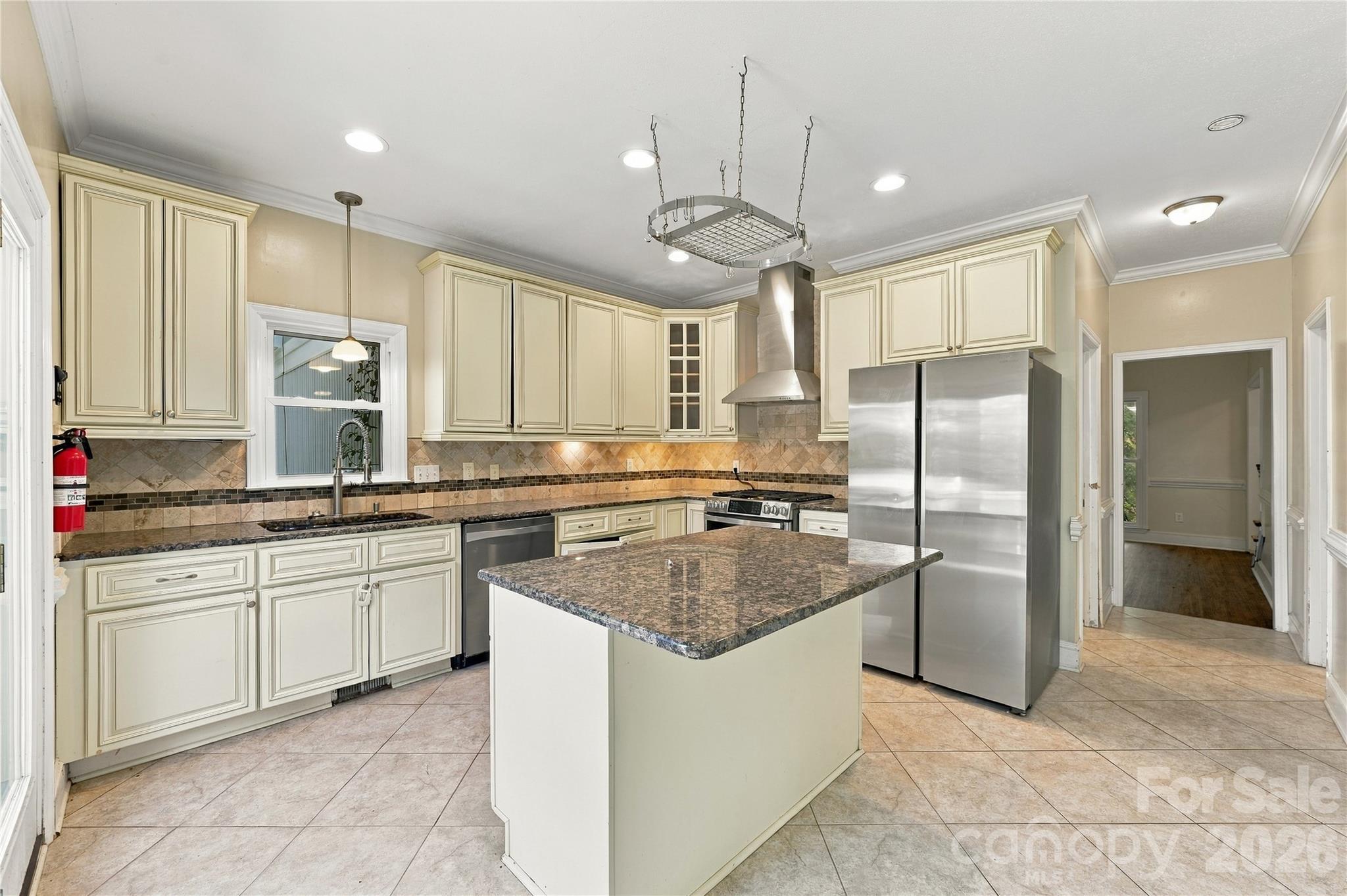 Kitchen - 9327 Willowglen Trail, Charlotte