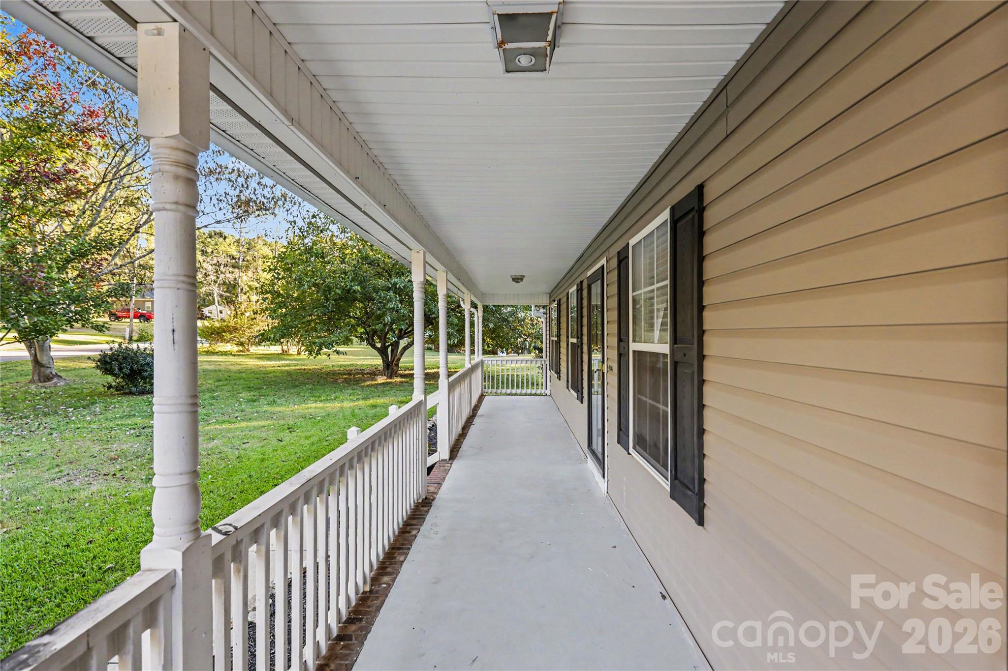 Single Family Residence at 510 Roberts Avenue, York, photo 5 of 42