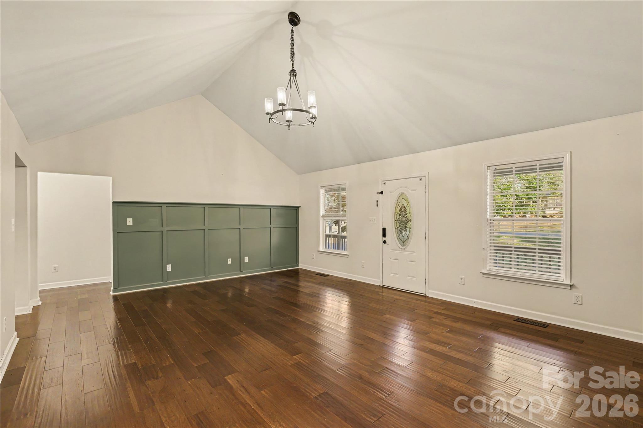 Single Family Residence at 510 Roberts Avenue, York, photo 8 of 42