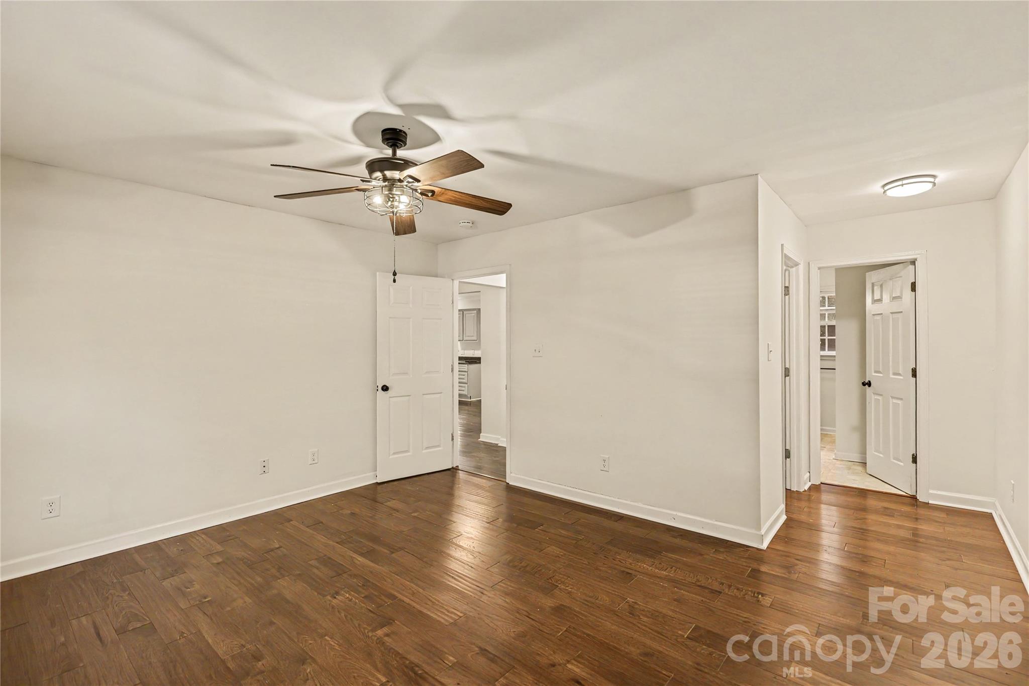 Single Family Residence at 510 Roberts Avenue, York, photo 23 of 42