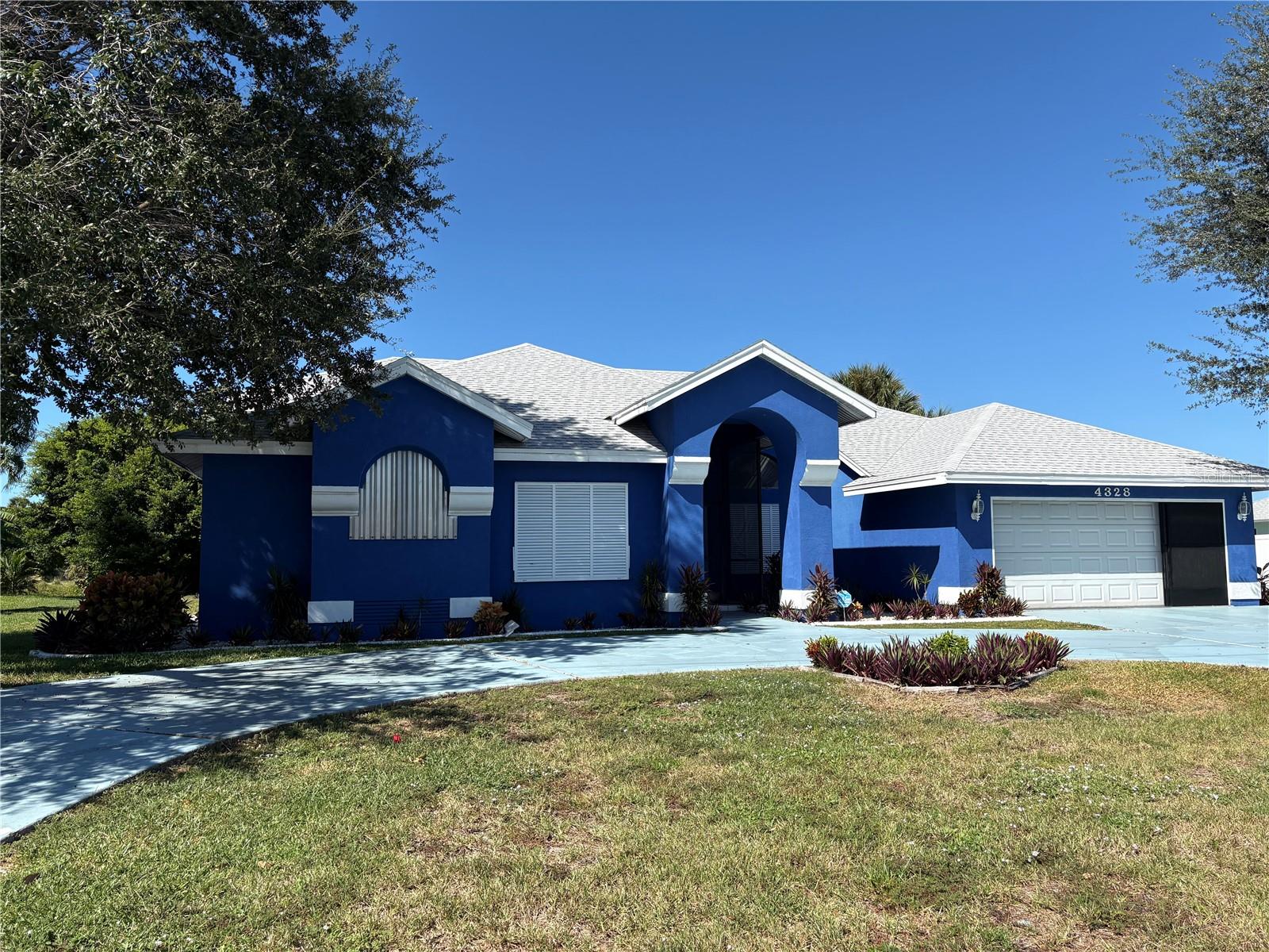 4328 COUNTRY CLUB BLVD